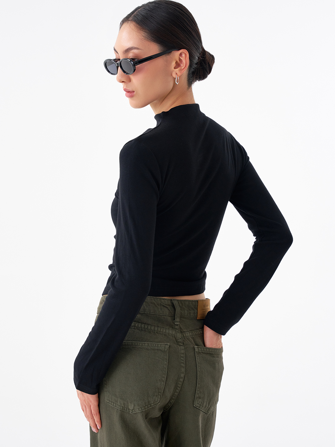 Лонгслив черный для женщин 50344-1 59