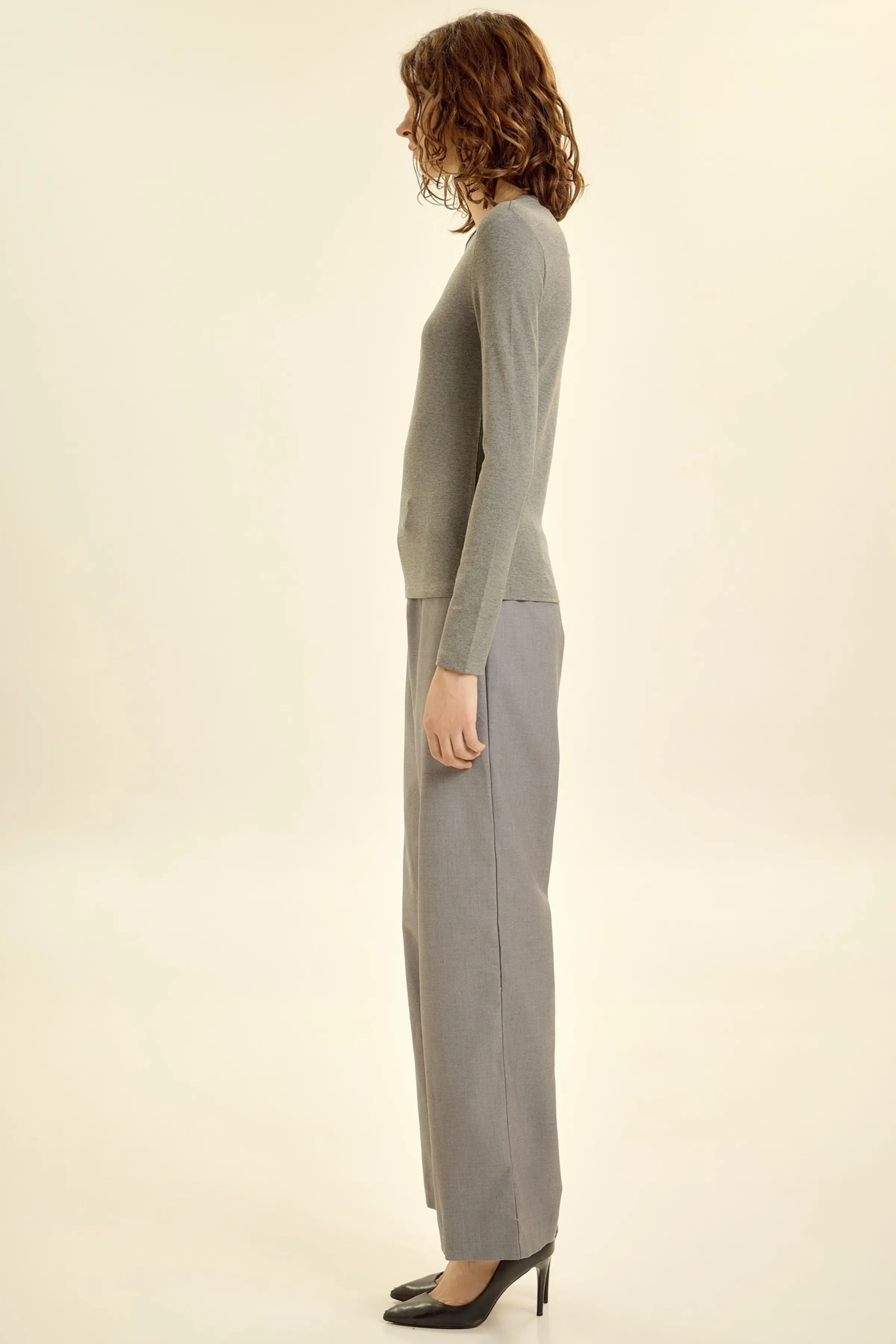 Лонгслив серый для женщин 46133-61 59