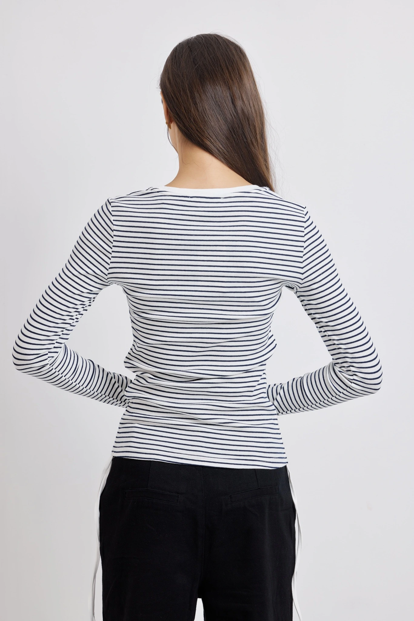 Лонгслив бело-синяя полоска для женщин 42408U-48 59