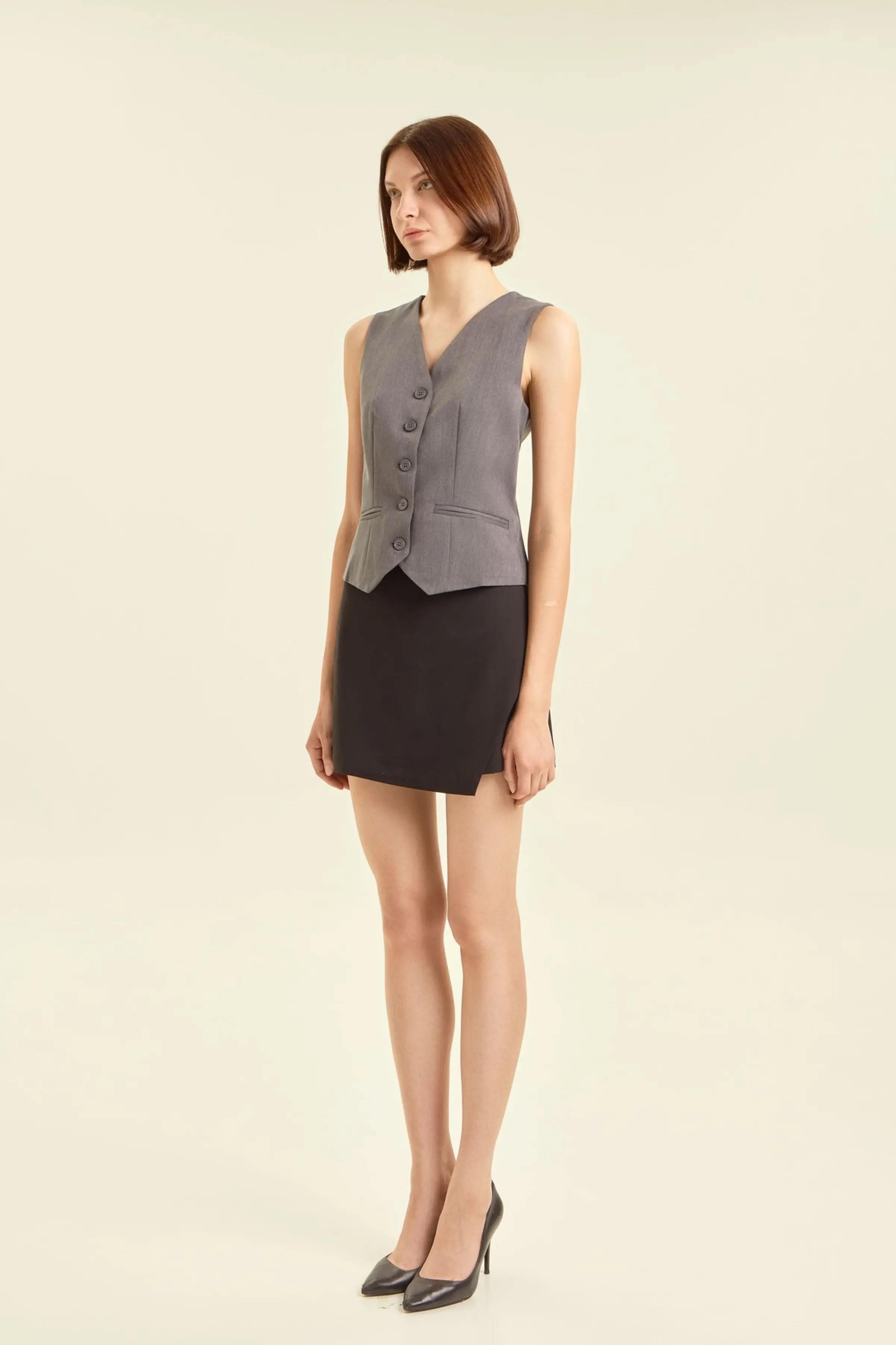 Жилетка темно-серый для женщин 47237-12 68