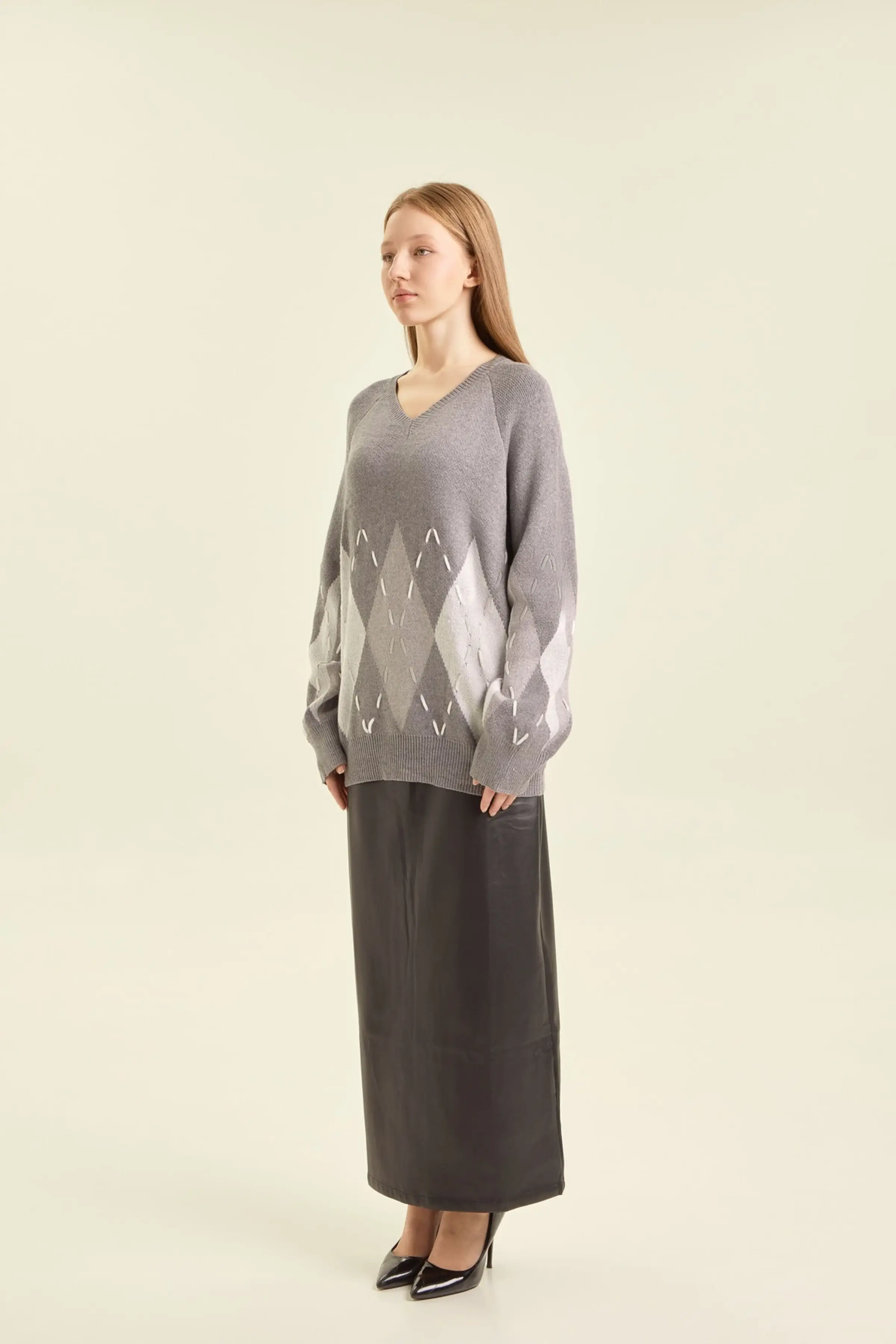 Свитер серый для женщин 47161-61 65