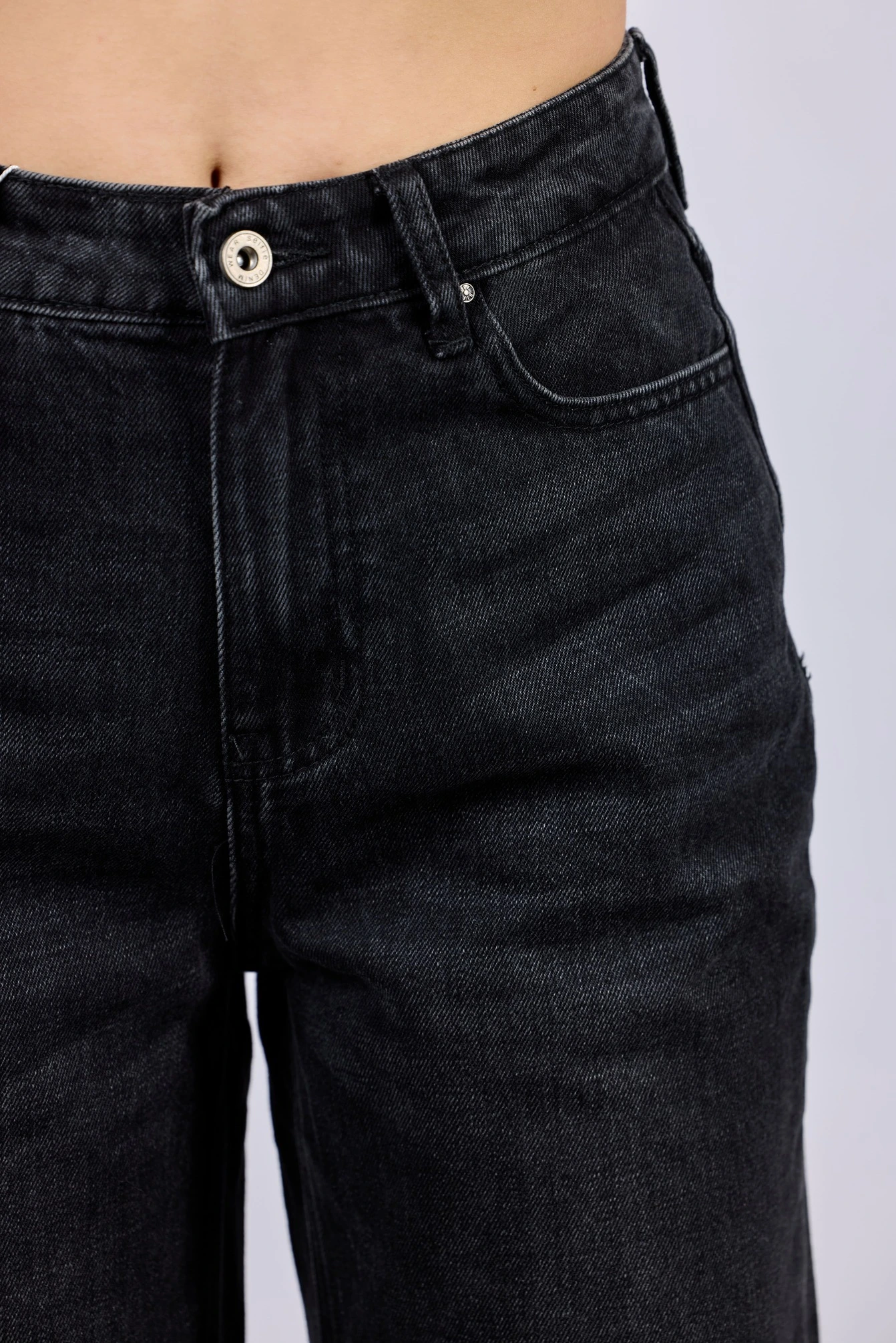 Джинсы черный для женщин 43855-1 74