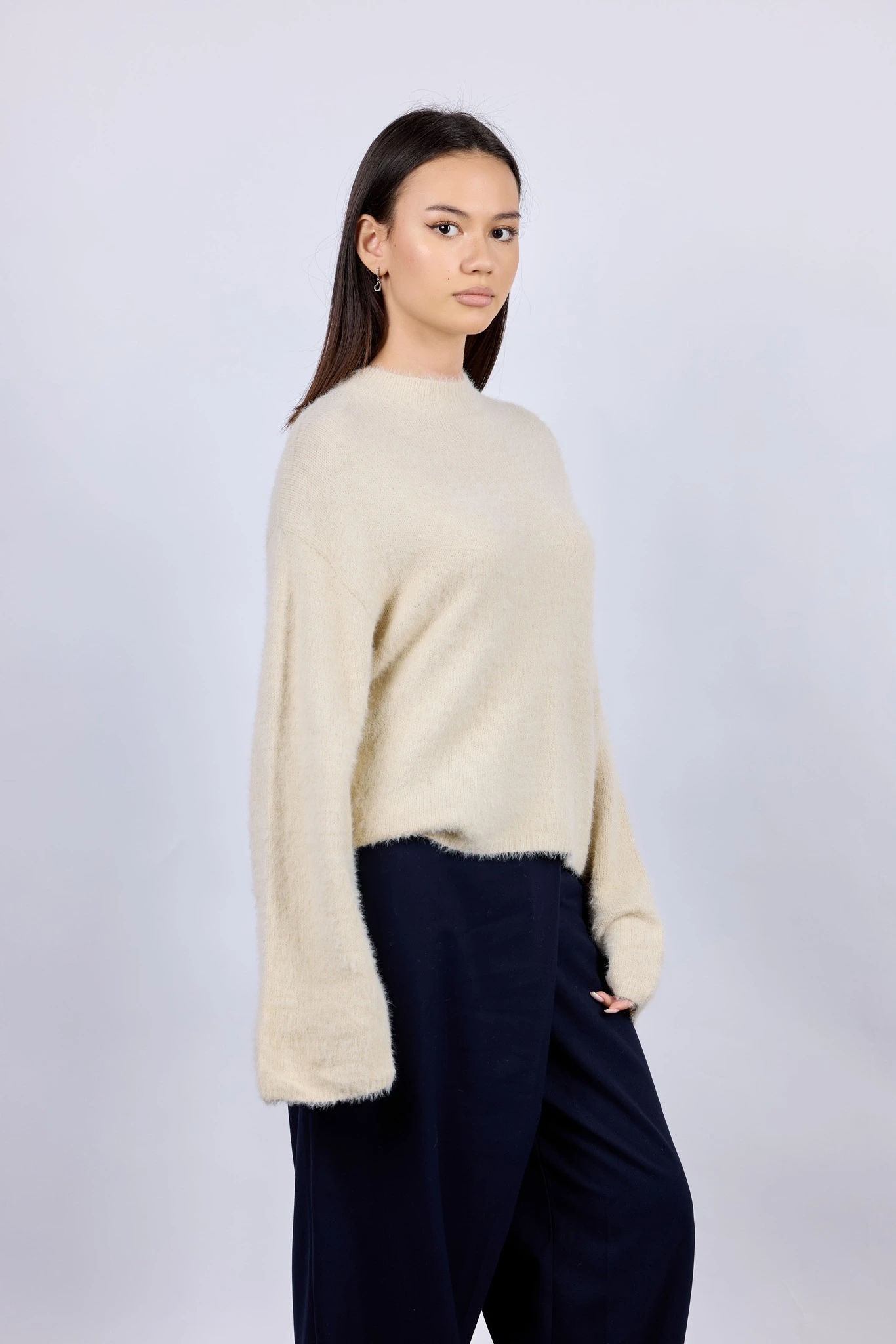 Свитер бежевый для женщин 43130-15 65