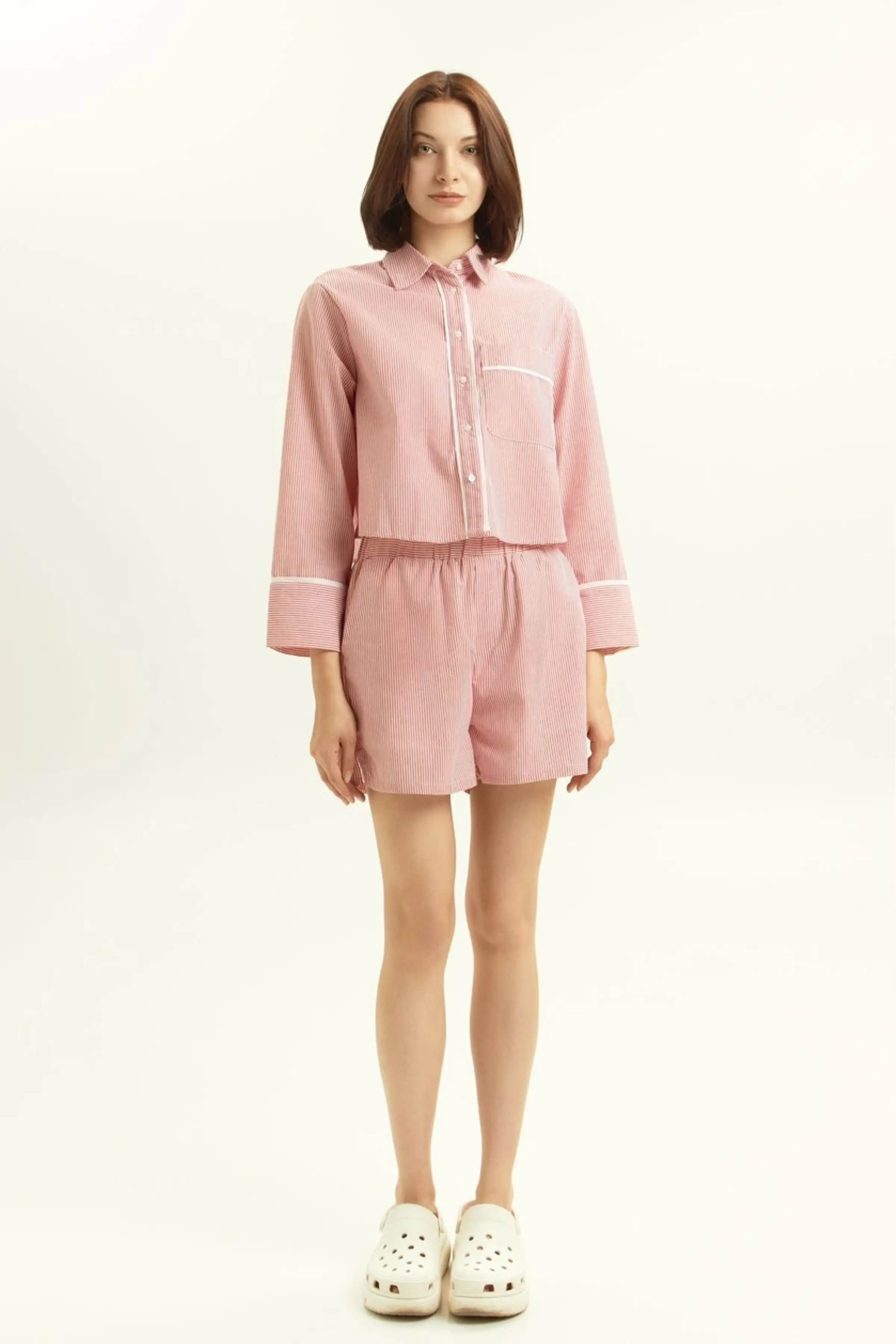 Шорты бело-красная полоска для женщин 45197-50 57