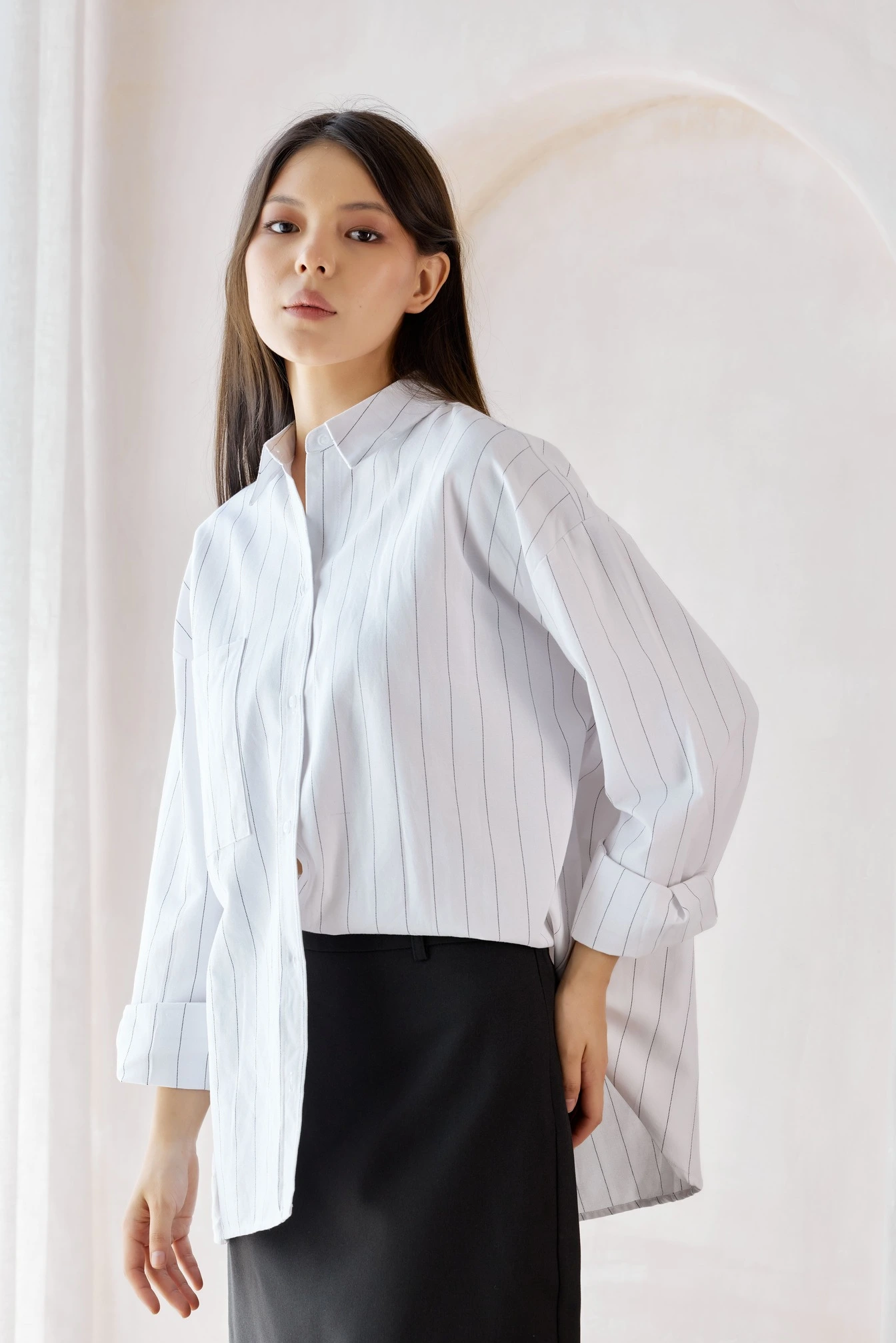 Рубашка бело-черная полоска для женщин 42248-46 66