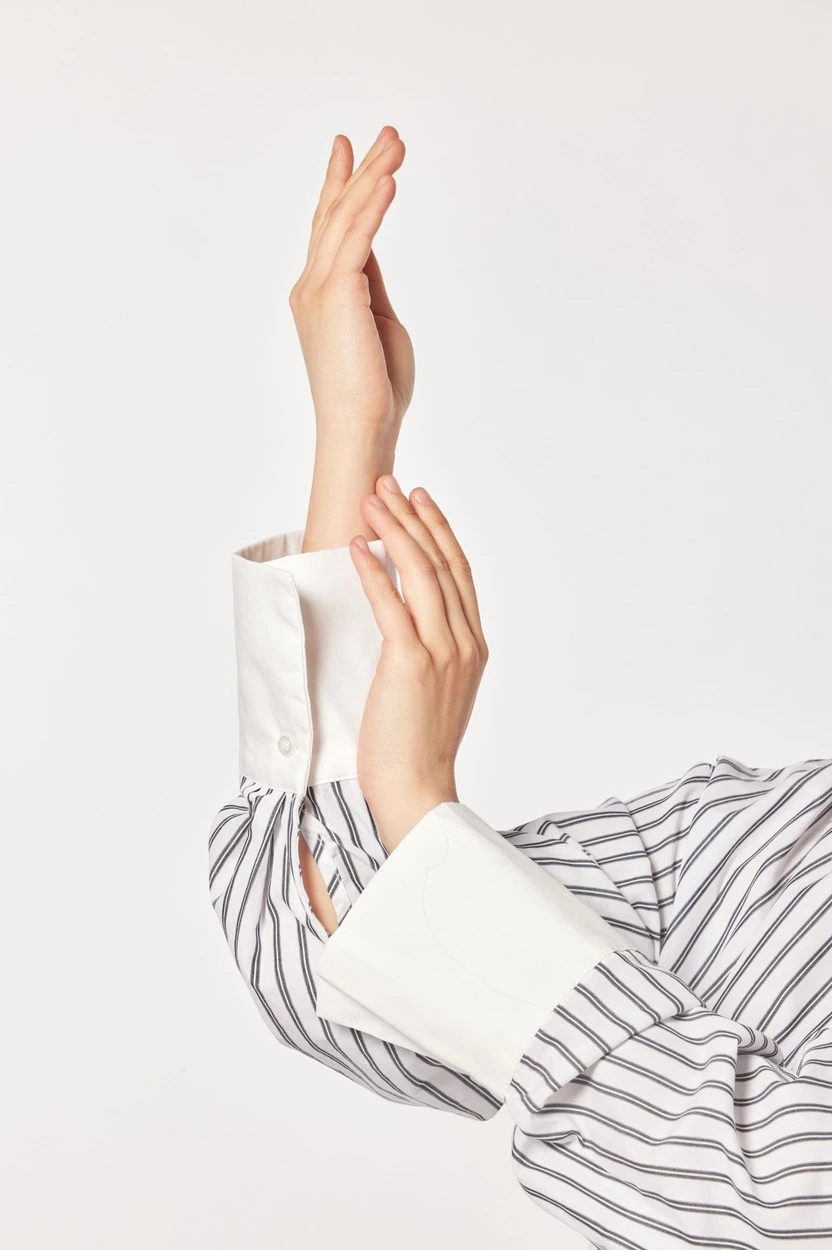 Рубашка бело-черная полоска для женщин 44249-46 66