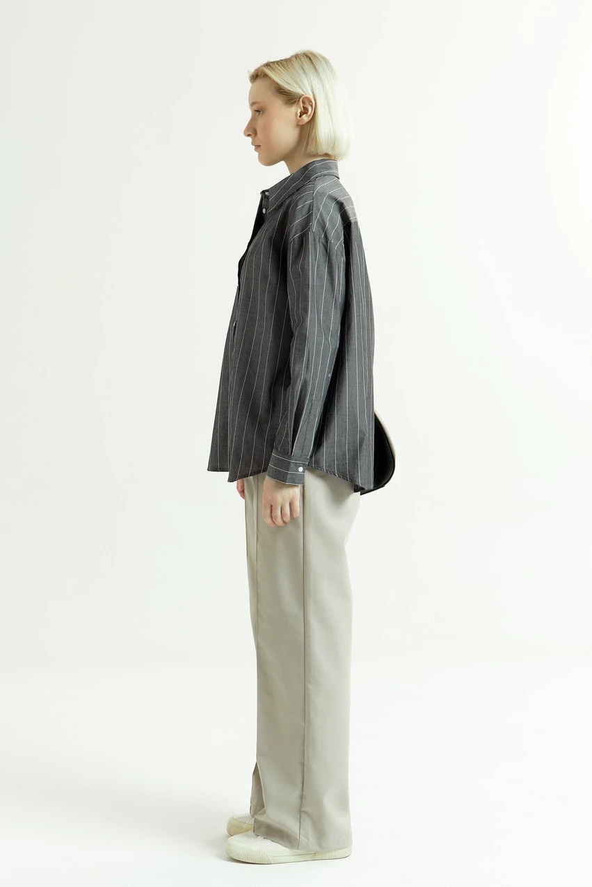 Рубашка бело-серая полоска для женщин 43127-49 66