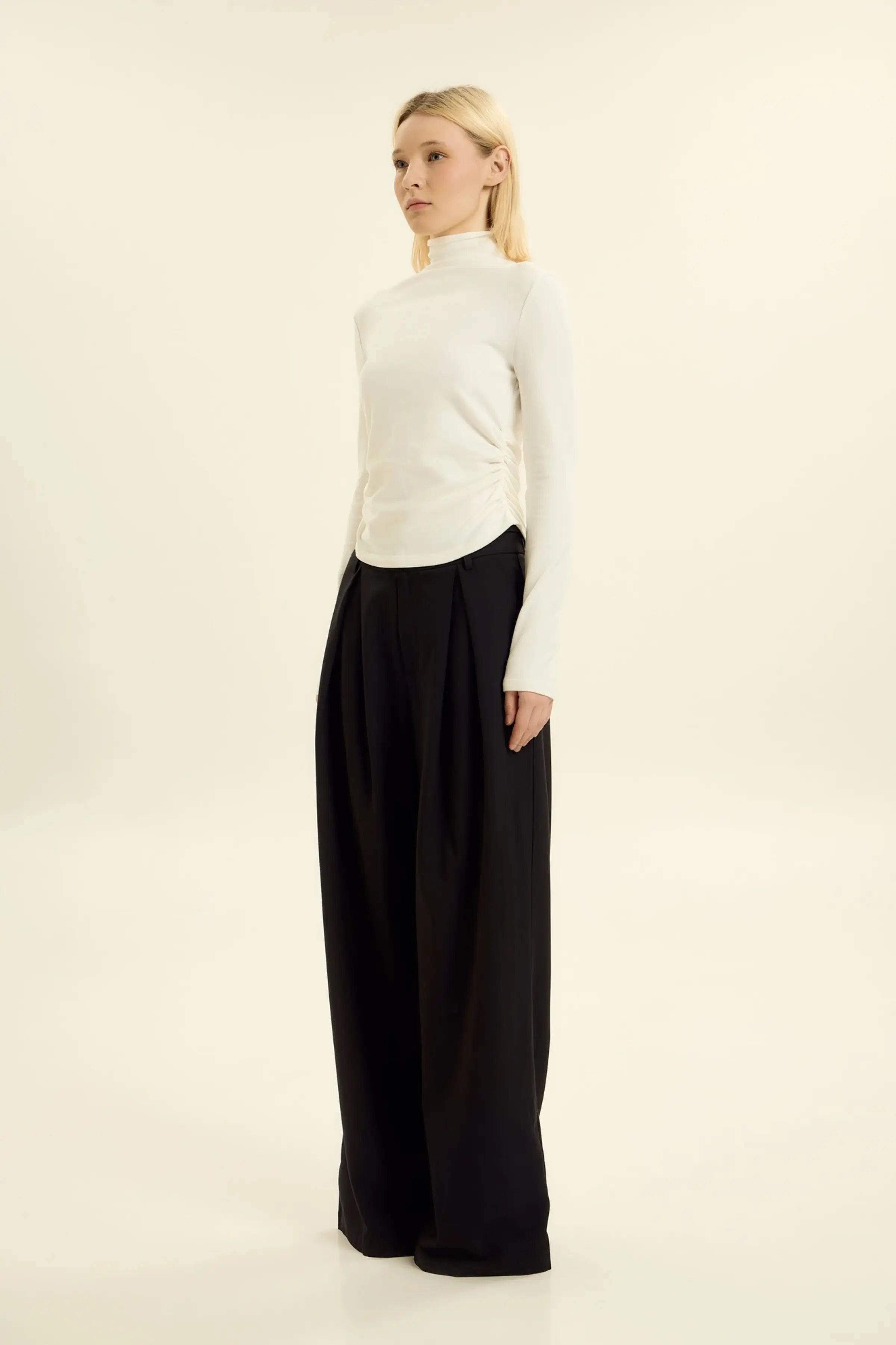 Лонгслив белый для женщин 46247-4 59