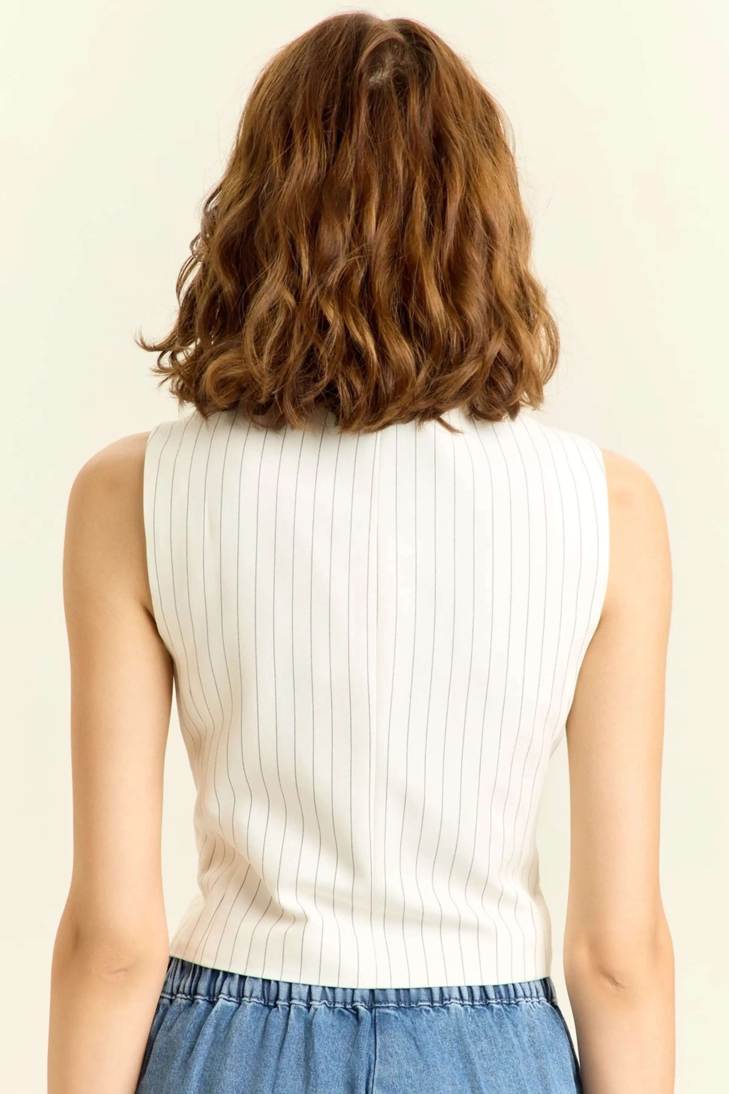 Жилетка бело-черная полоска для женщин 45108-46 68