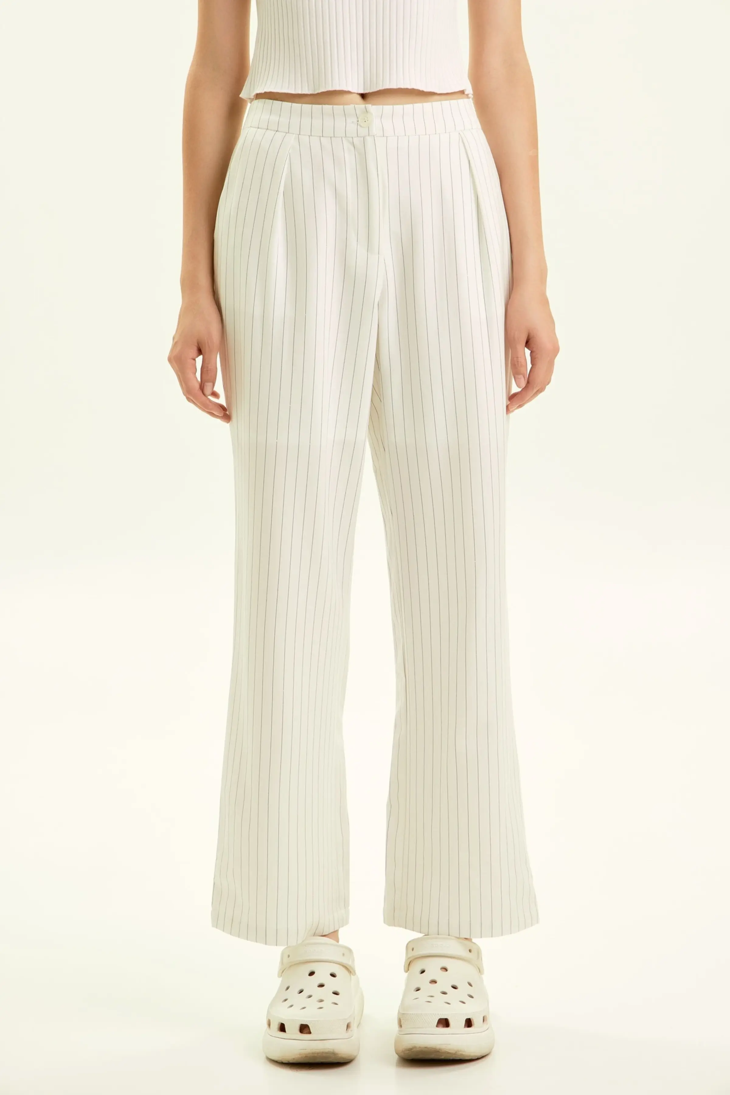 Брюки бело-черная полоска для женщин 45104-46 71