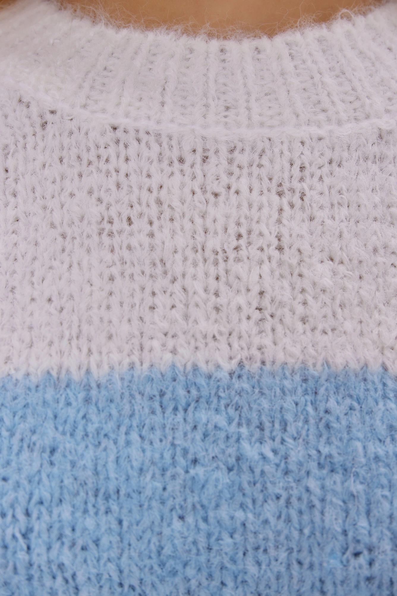 Свитер синий для женщин 39219-65 65