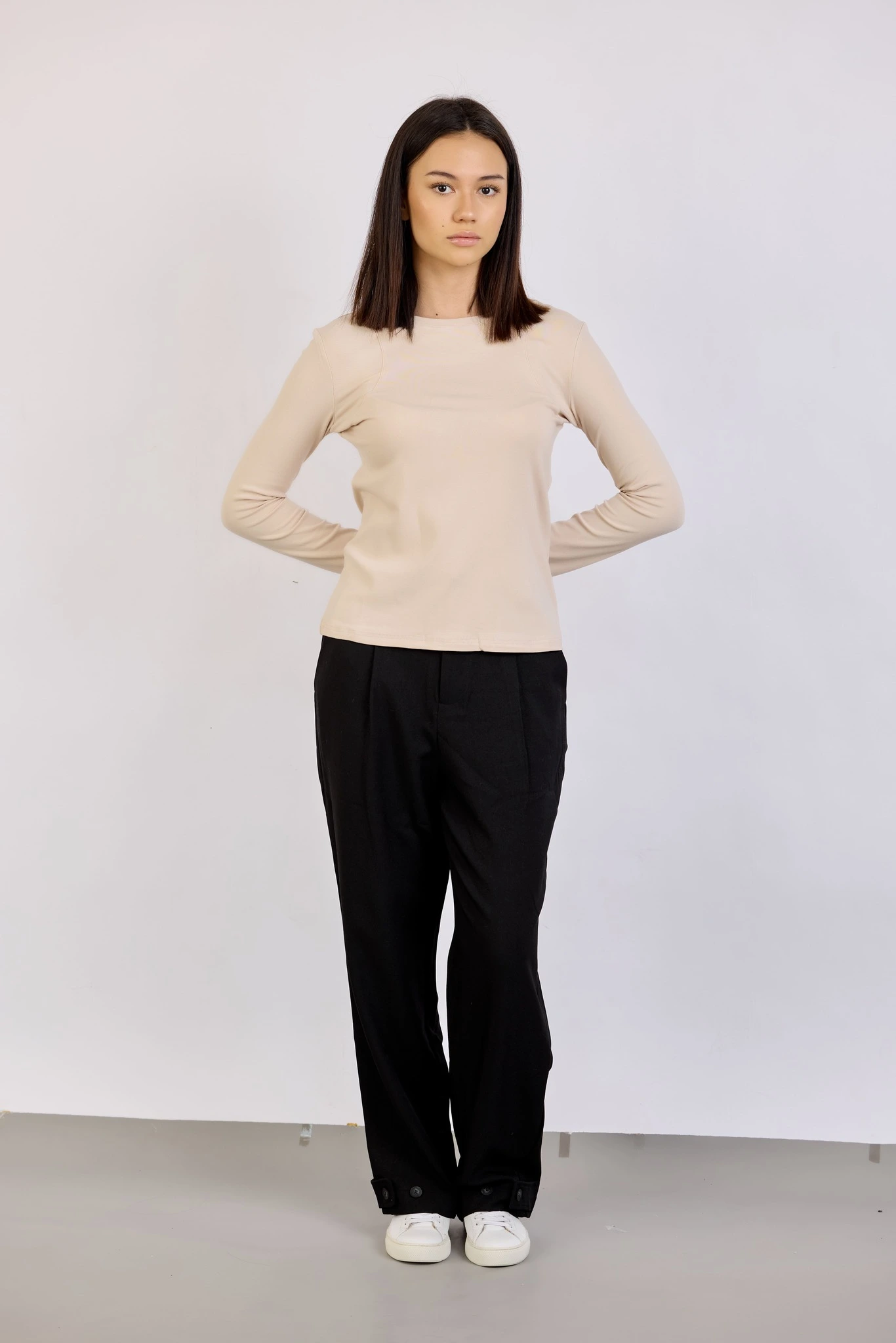 Лонгслив бежевый для женщин 43171-15 59