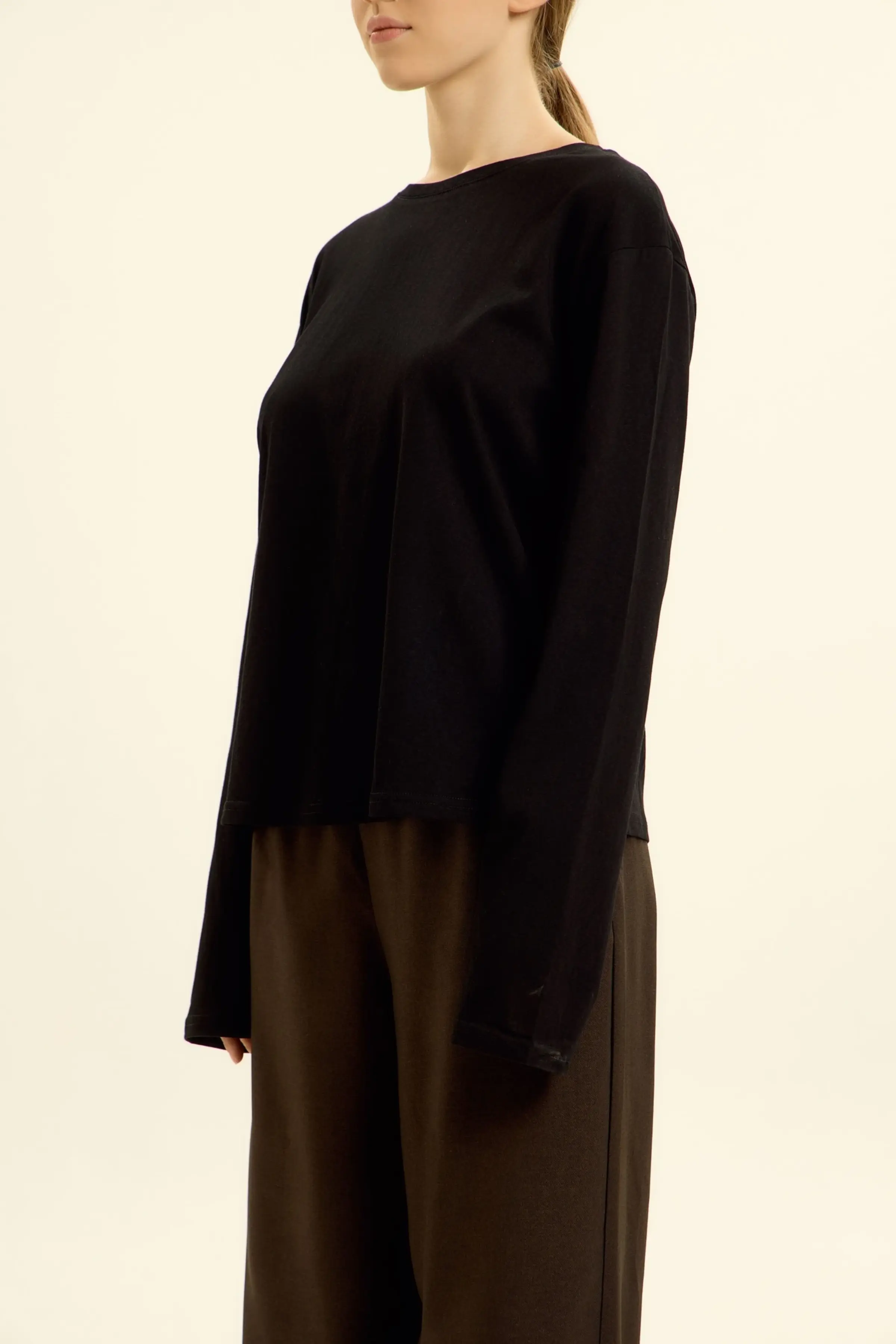 Лонгслив черный для женщин 46199-1 59