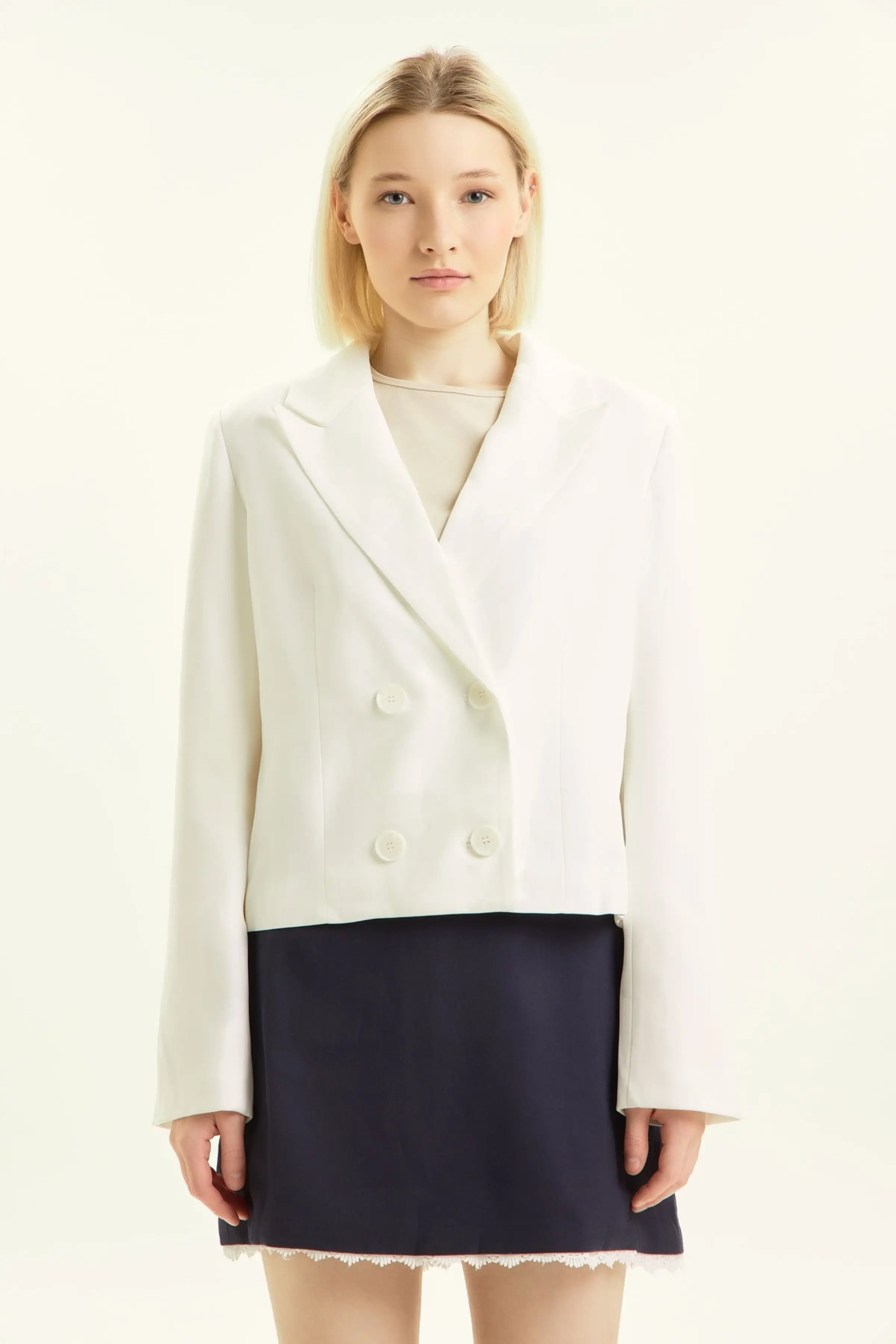 Жакет белый для женщин 44289-4 64