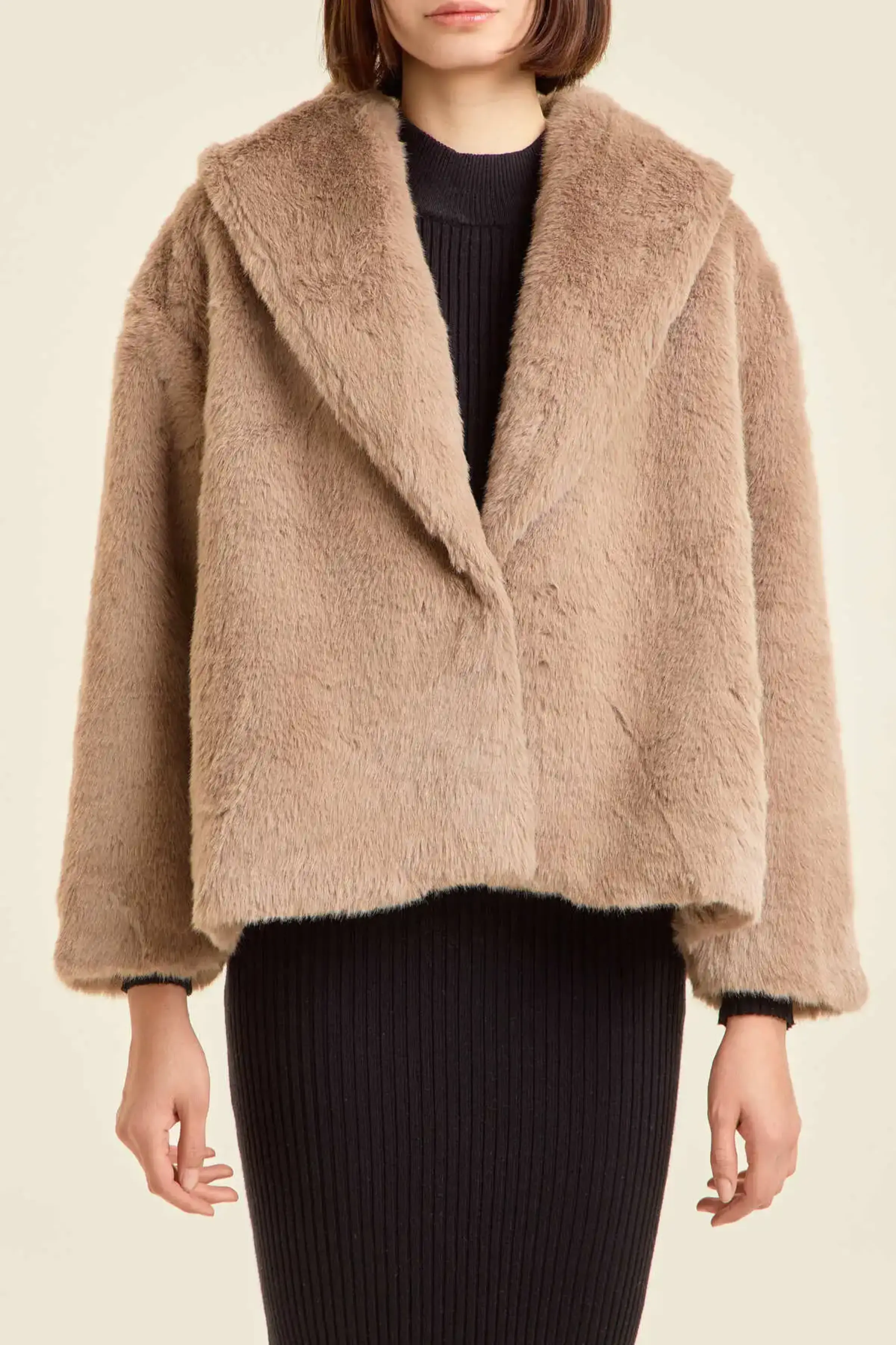 Пальто коричневый для женщин 47102-13 53