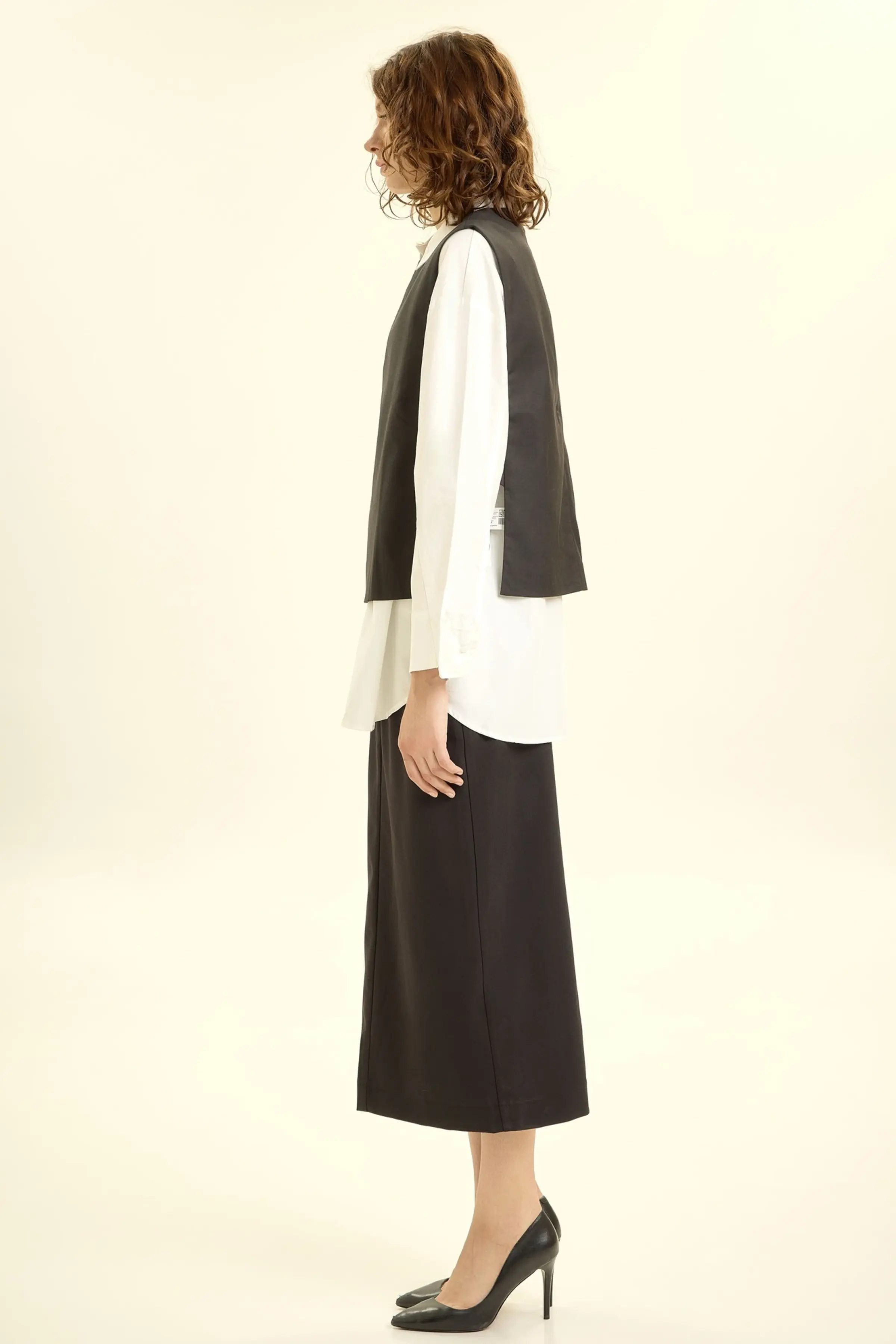 Жилетка черный для женщин 46144-1 68