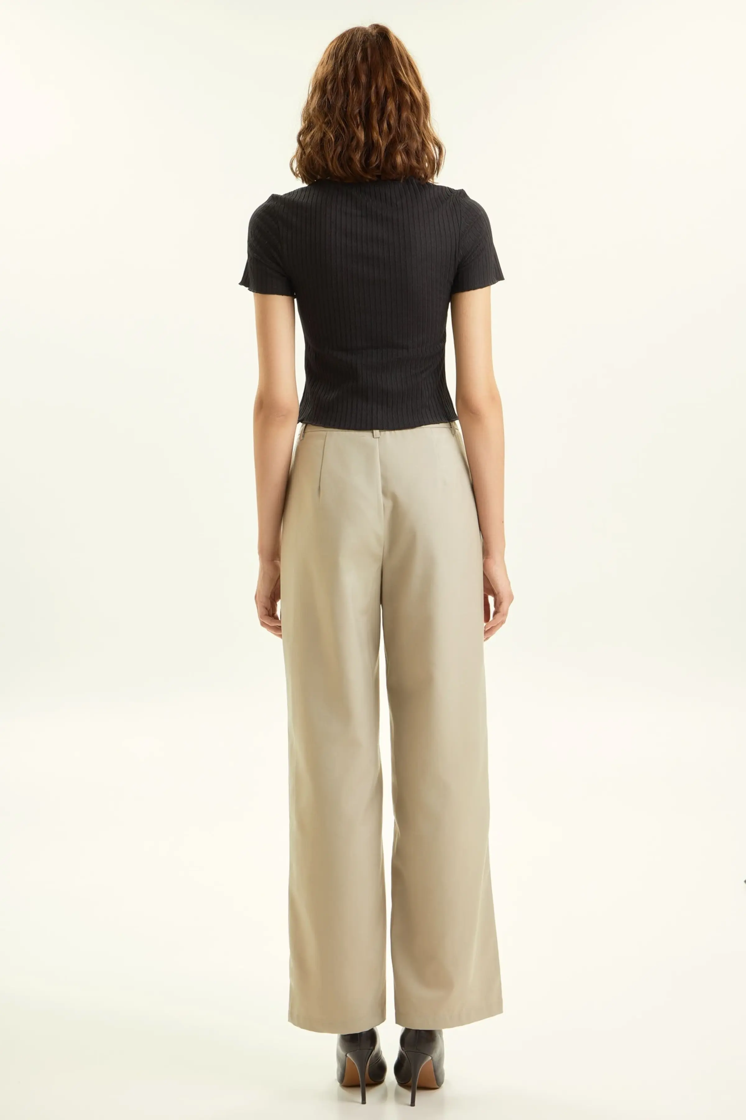 Брюки бежевый для женщин 44295-15 71