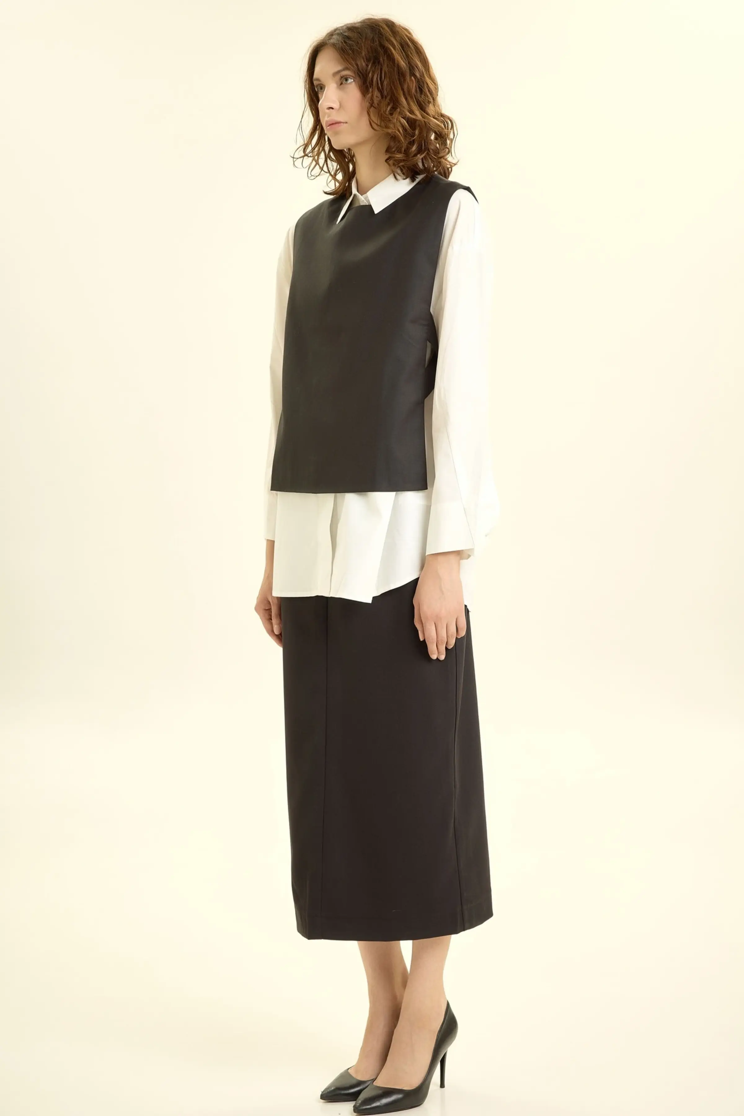 Жилетка черный для женщин 46144-1 68