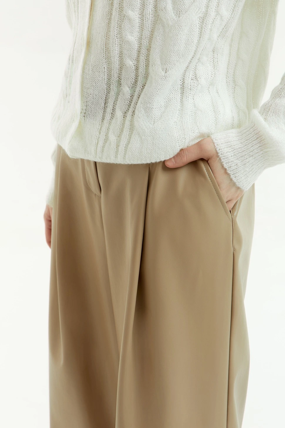 Брюки бежевый для женщин 43110-15 71