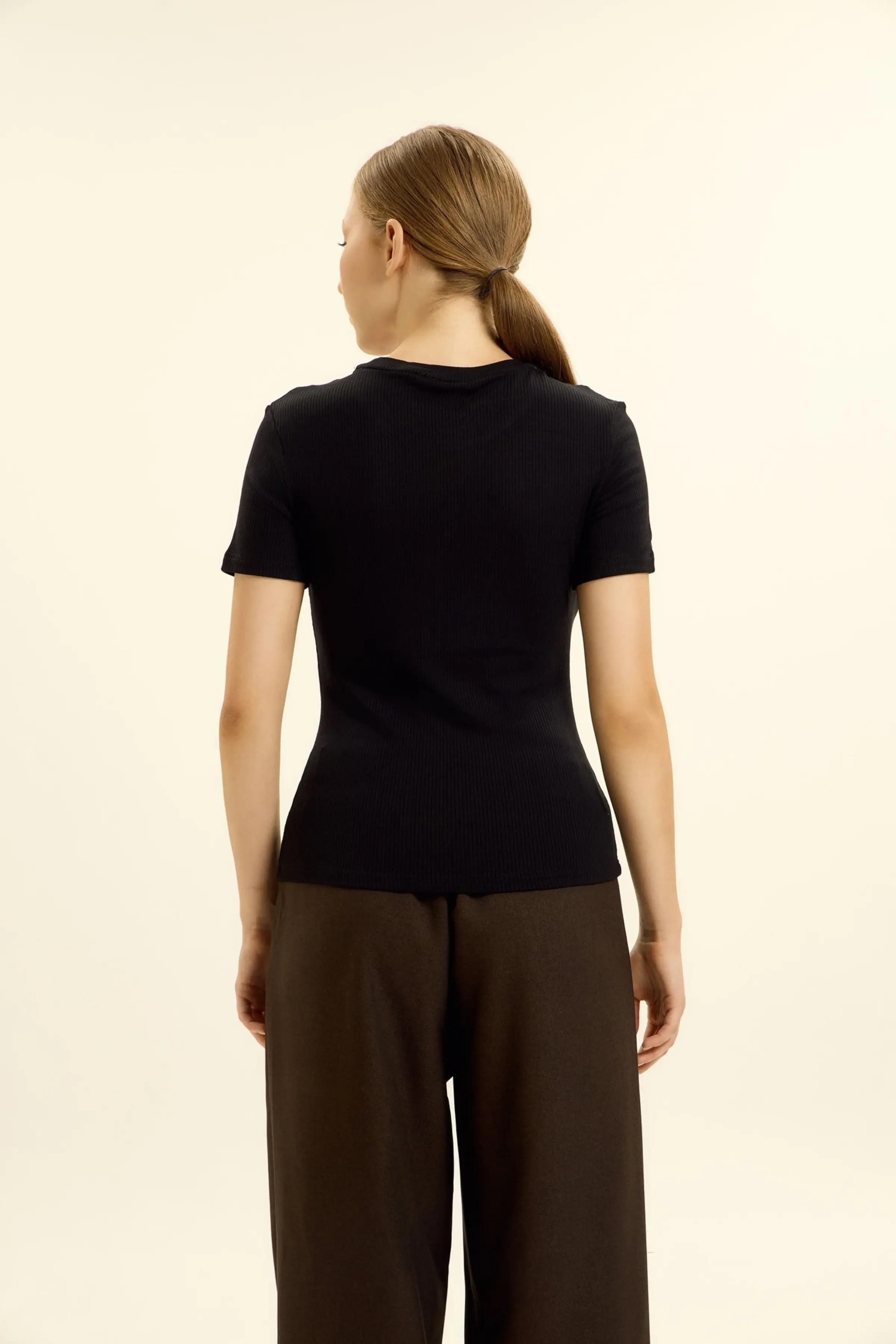 Футболка черный для женщин 46254-1 67