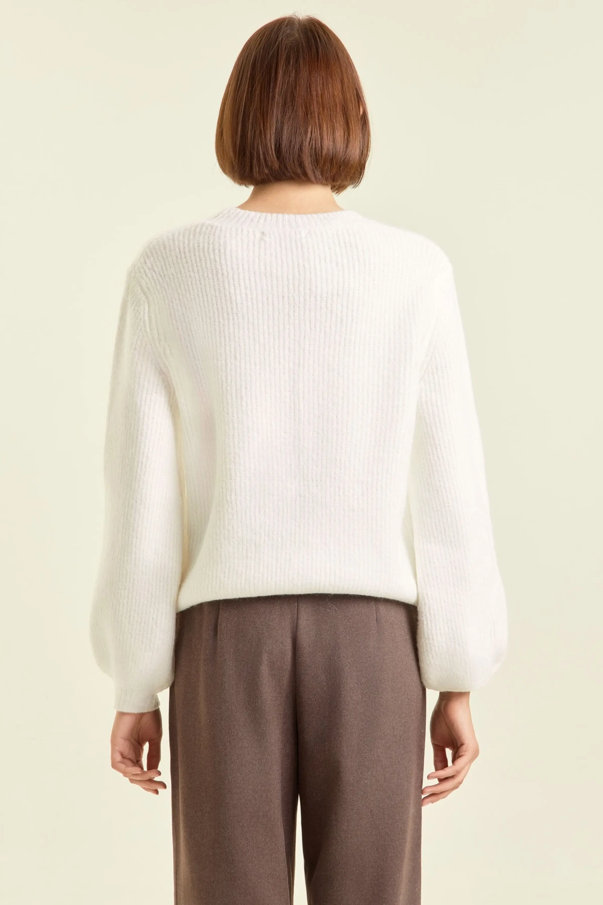 Свитер белый для женщин 47293-4 65