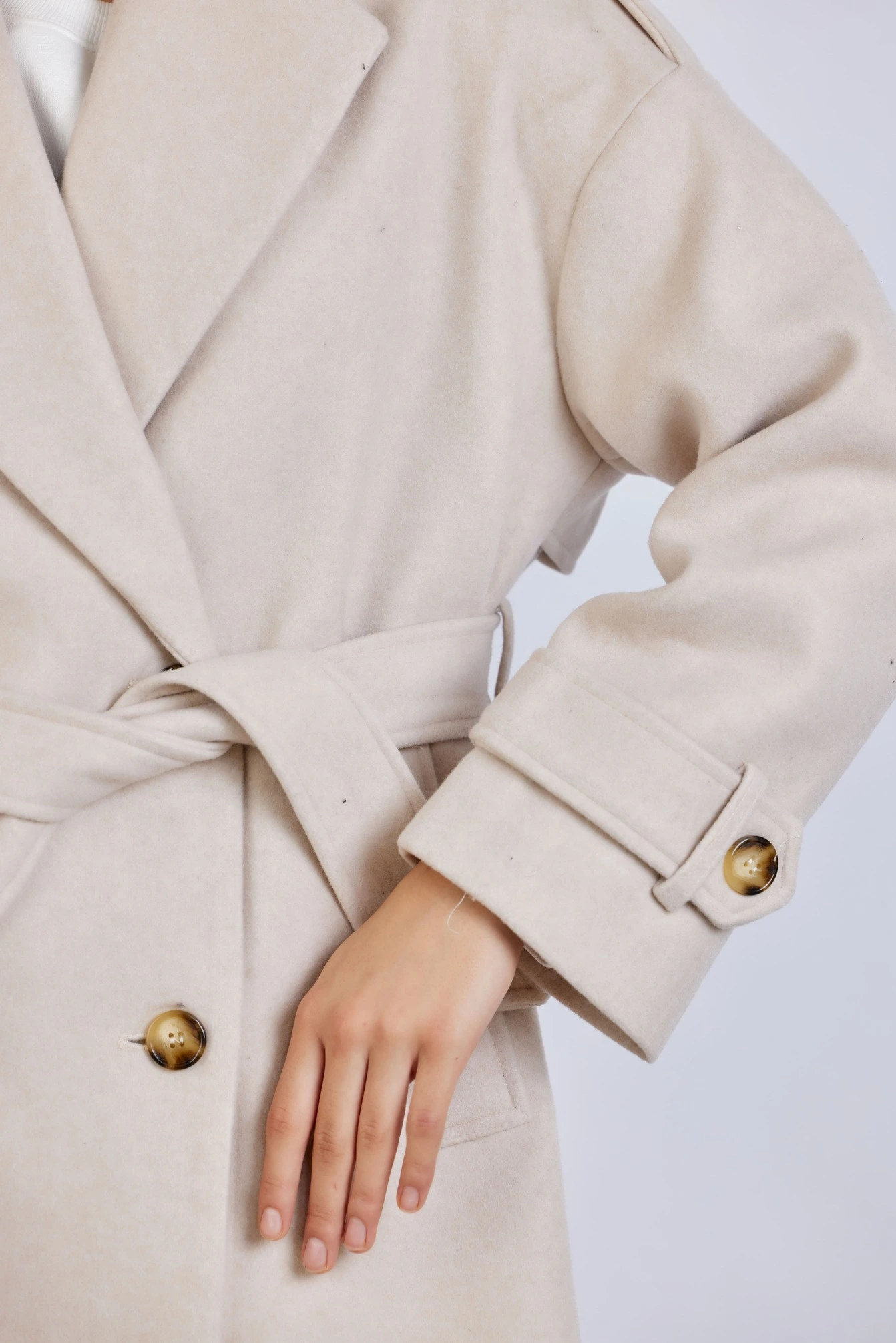 Пальто бежевый для женщин 43420-15 53