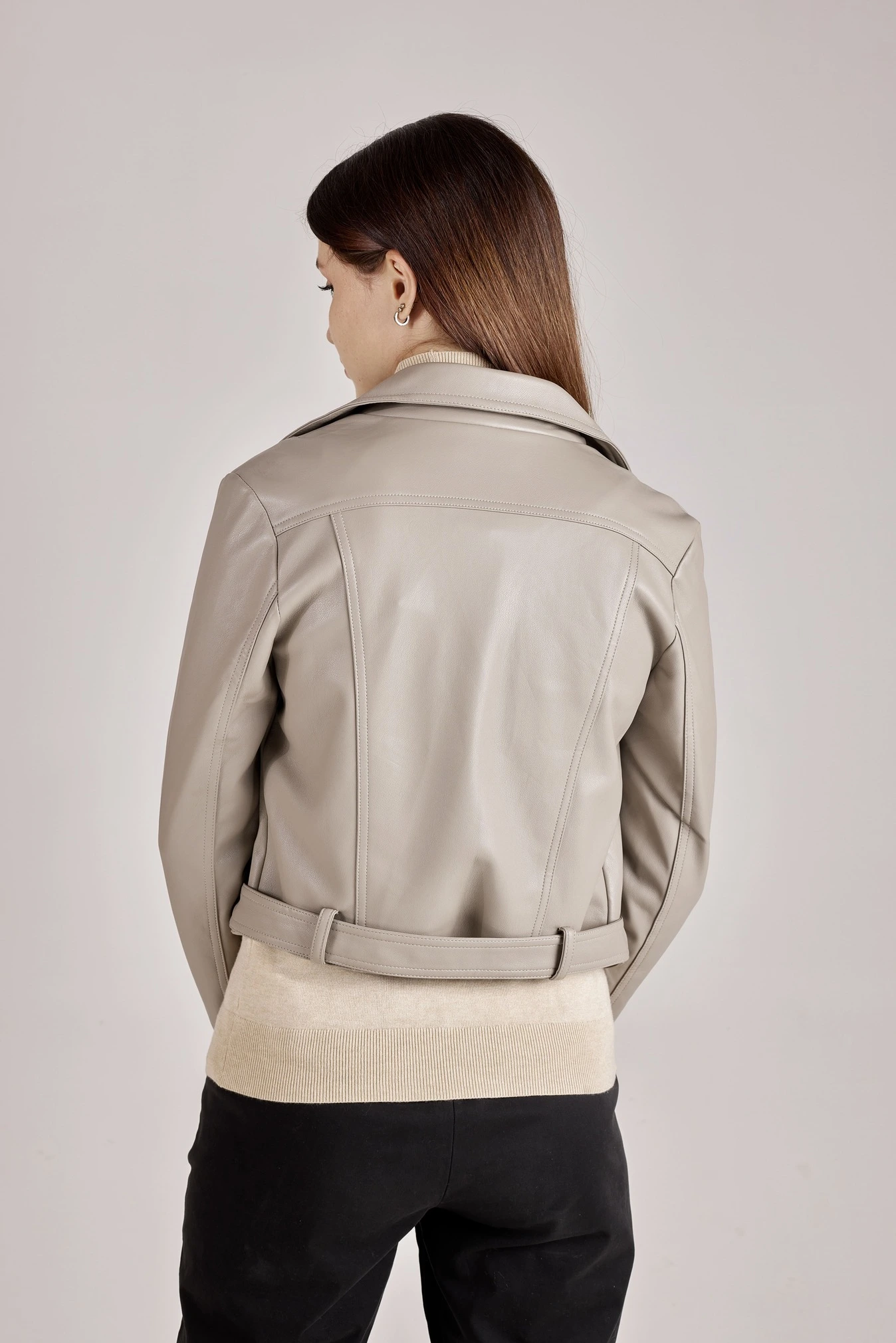 Кожанка бежевый для женщин 352/410/32209-15 63