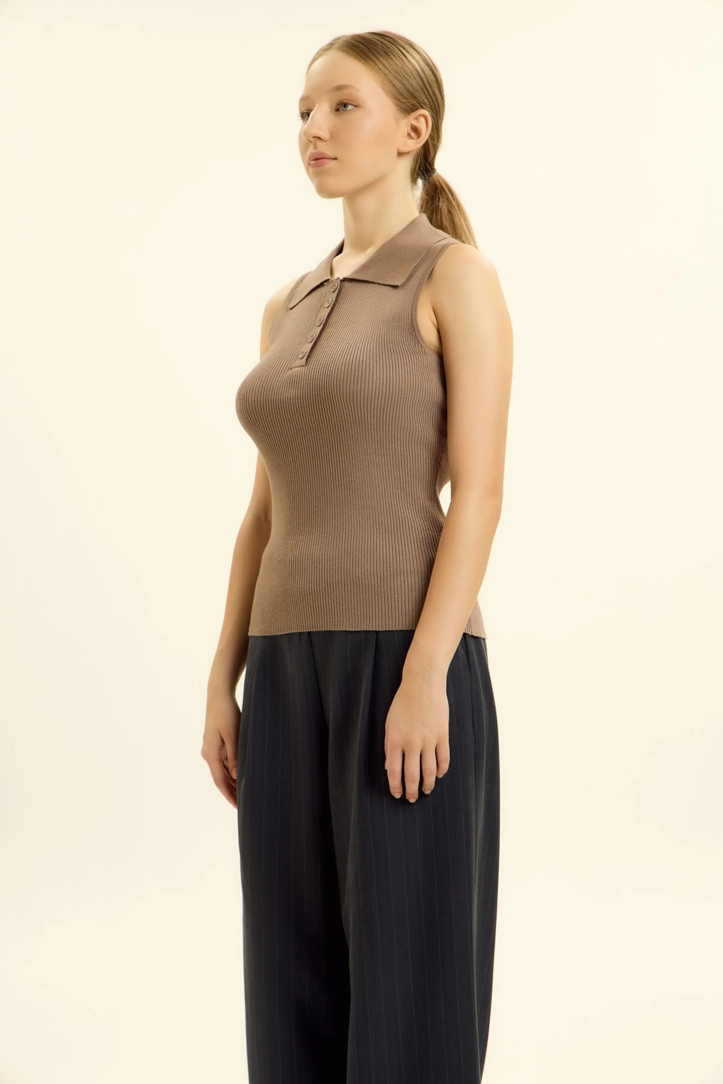 Джемпер коричневый для женщин 46238-13 60