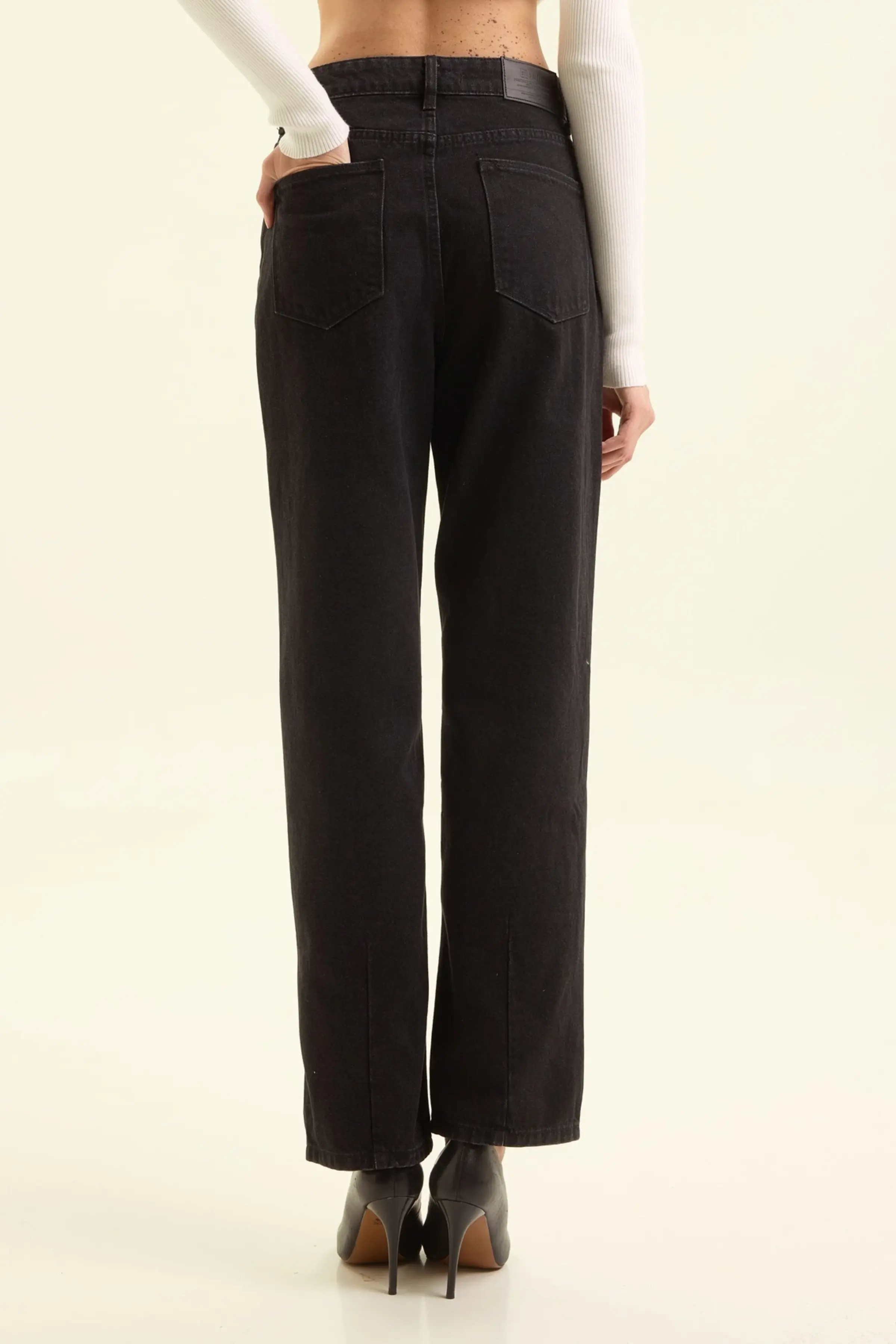 Джинсы черный для женщин 47350-1 74