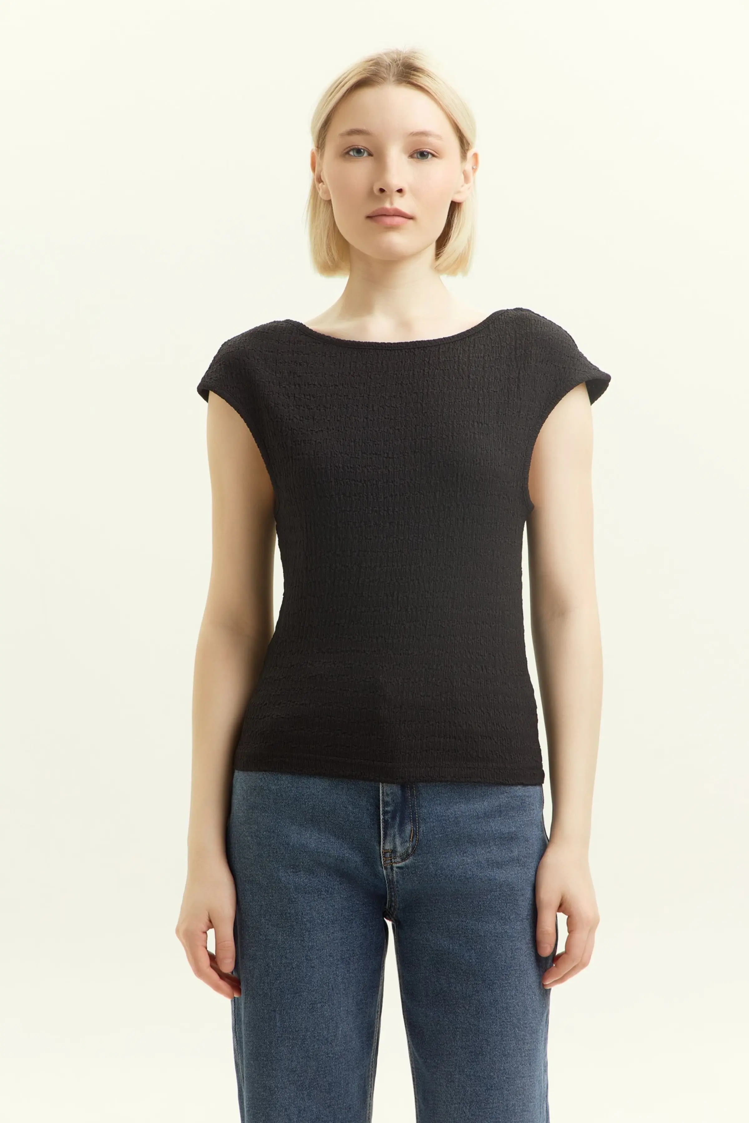 Топ черный для женщин 45168-1 46