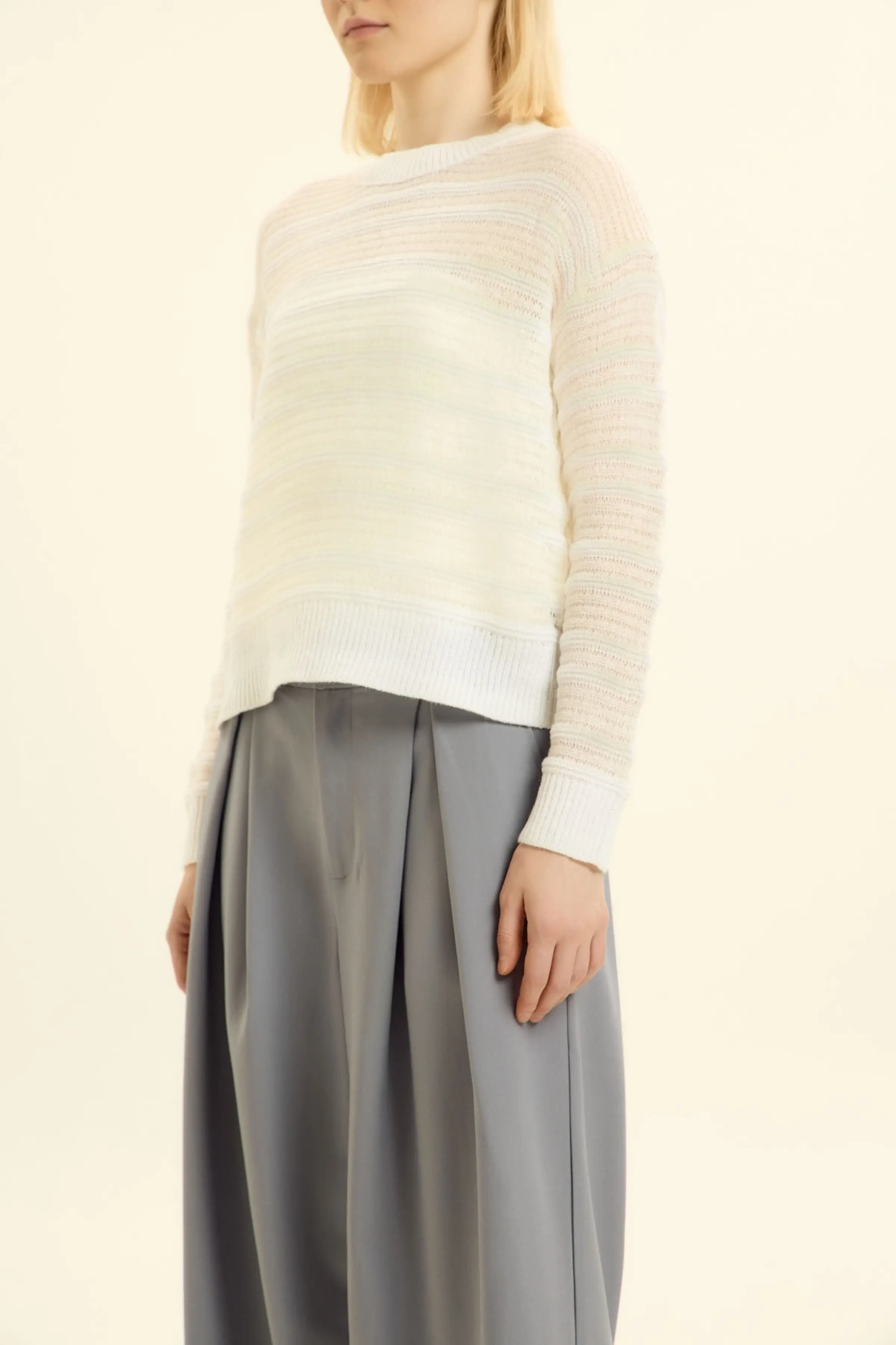 Джемпер белый для женщин 46225-4 60