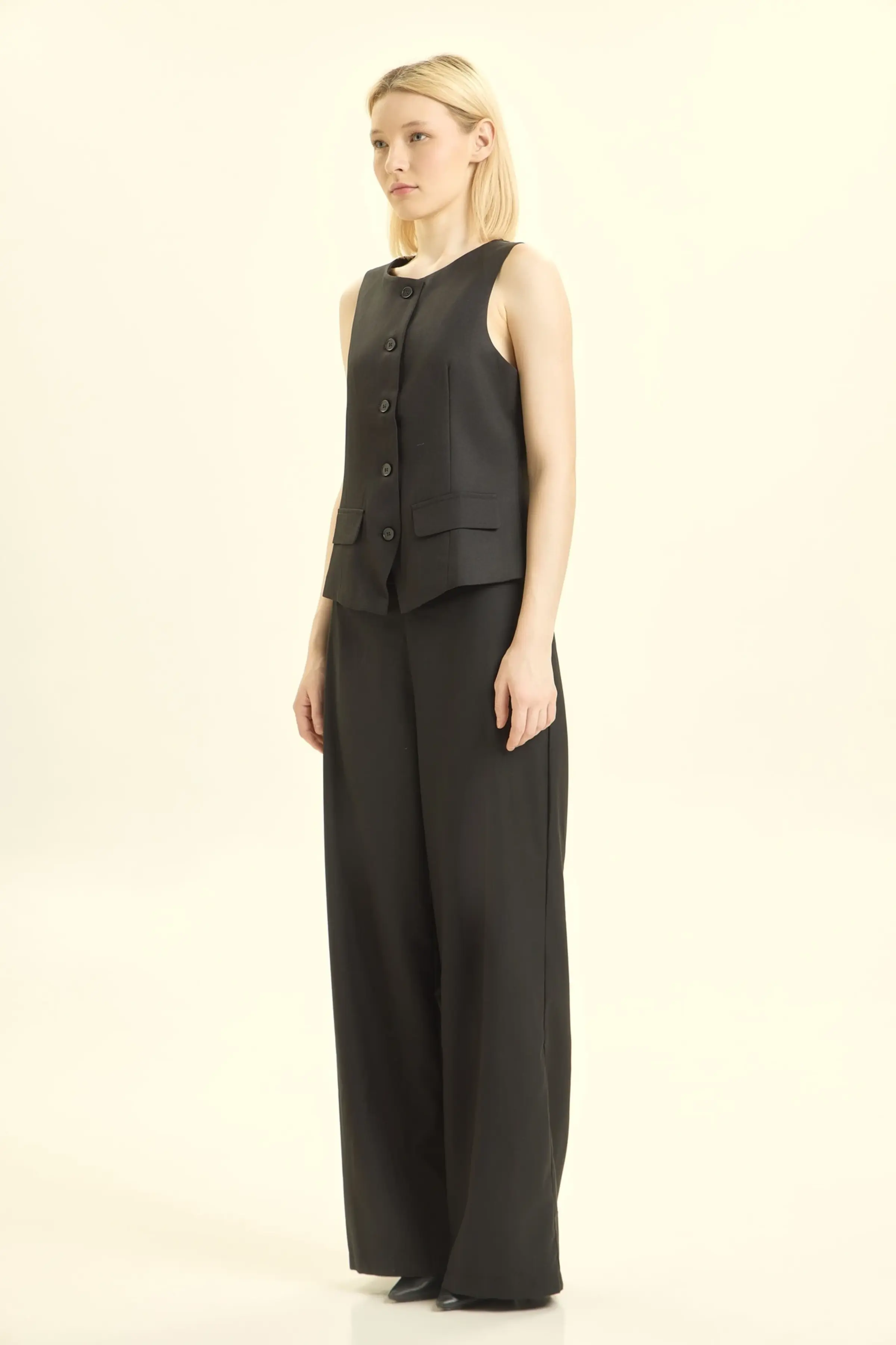 Жилетка черный для женщин 46183-1 58