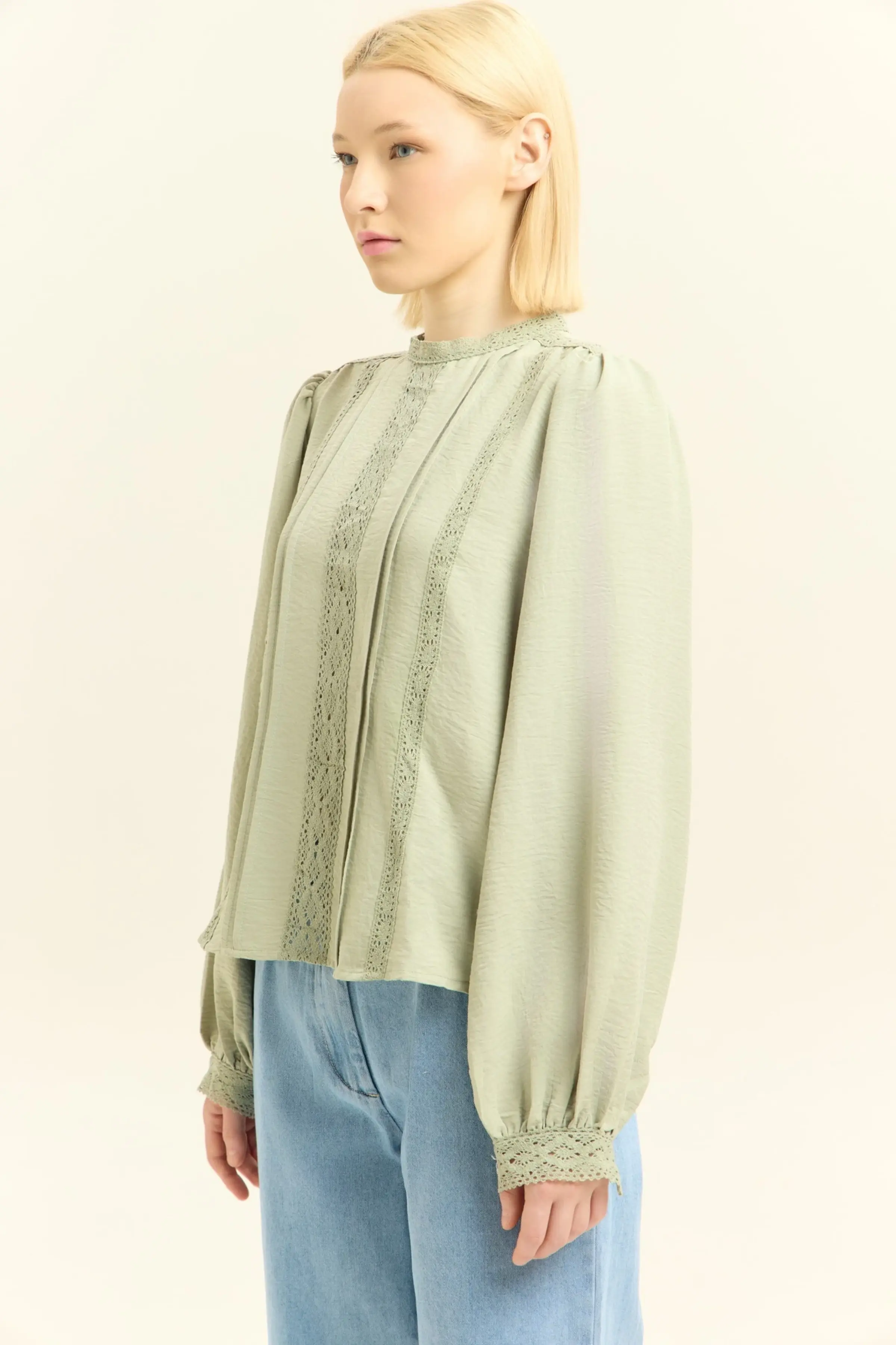 Блузка хаки для женщин 45251-14 28