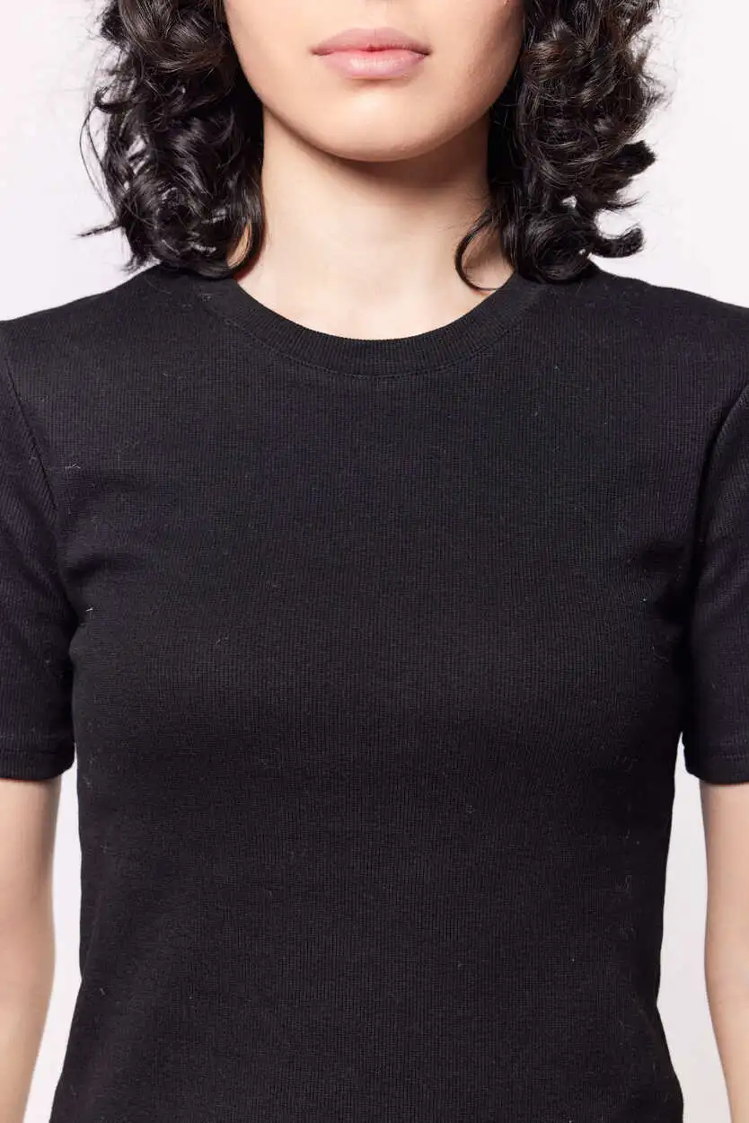 Футболка черный для женщин 42109-1 67