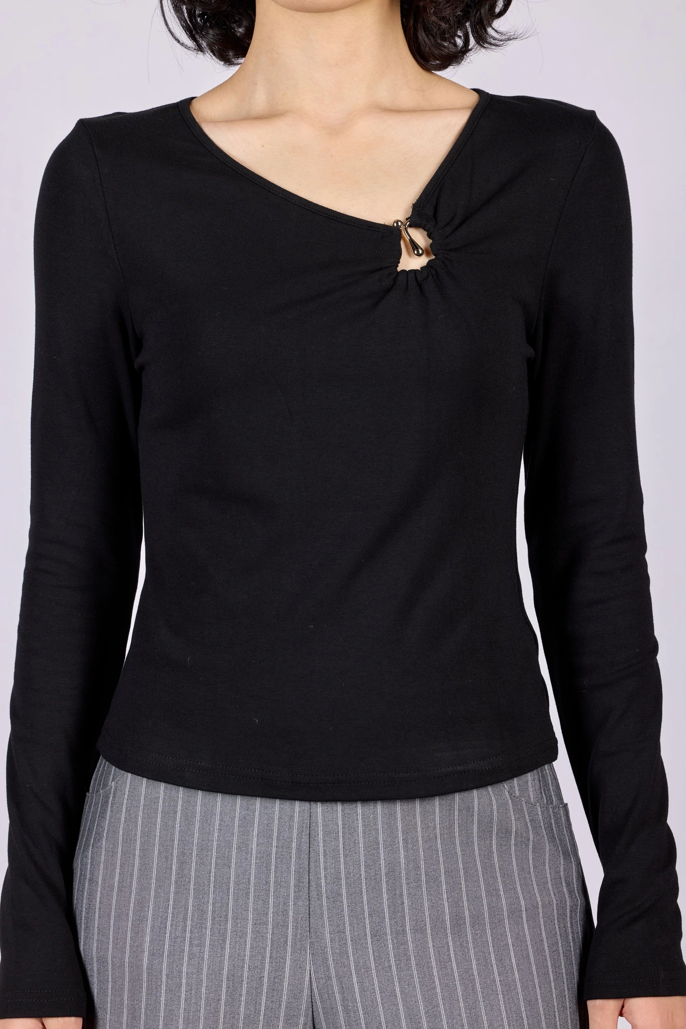 Лонгслив черный для женщин 44135-1 59