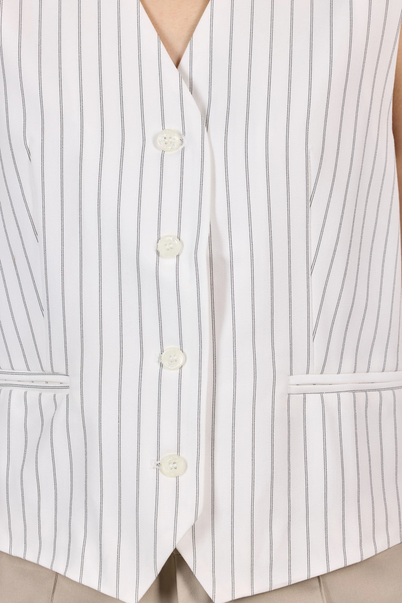 Жилетка бело-черная полоска для женщин 44108-46 68