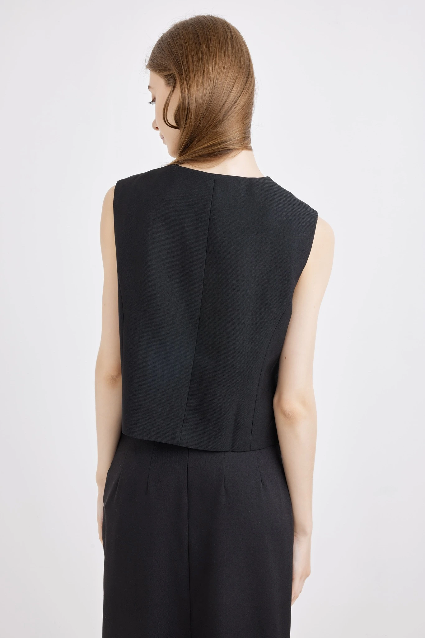 Жилетка черный для женщин 42107-1 68