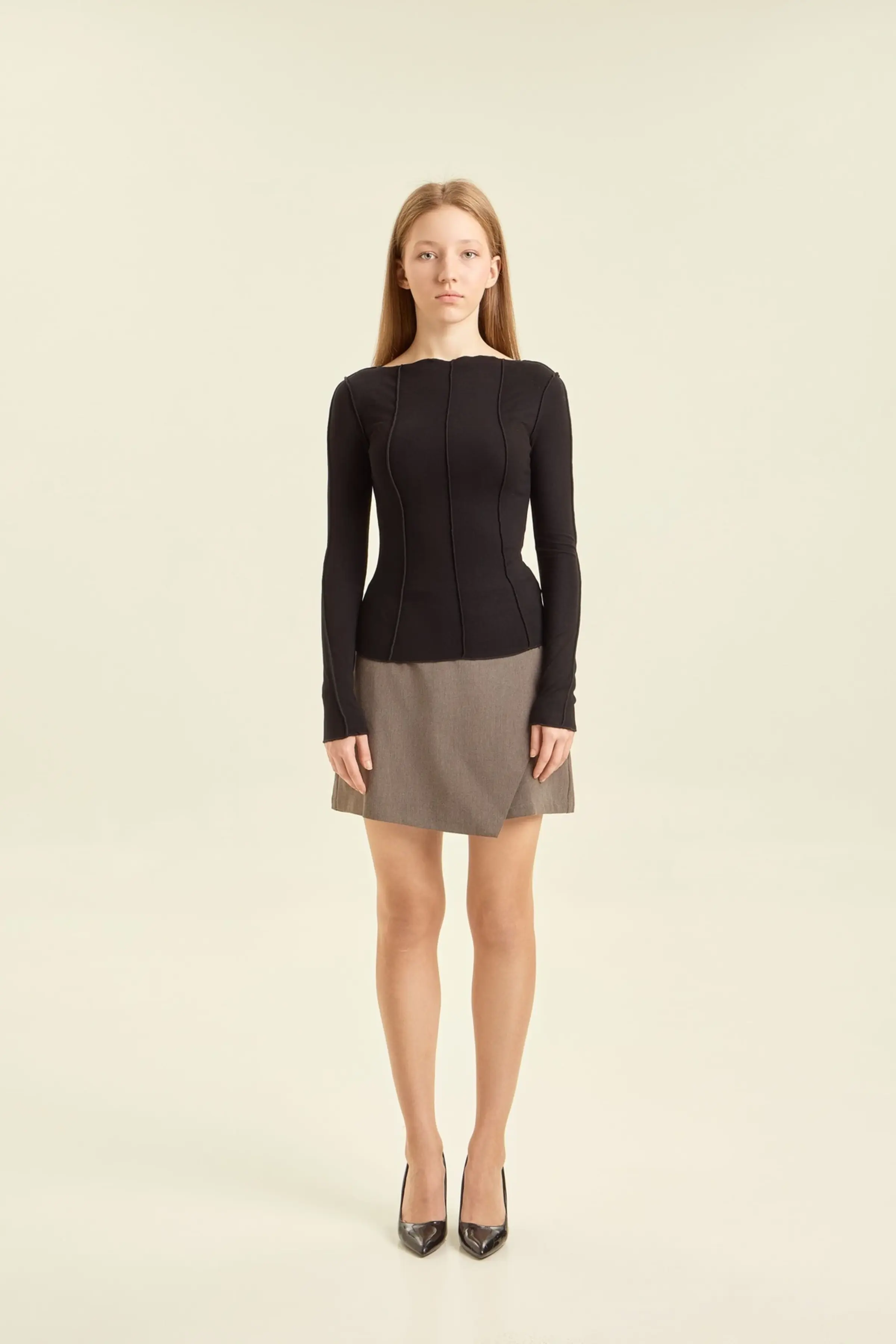 Лонгслив черный для женщин 47247-1 59