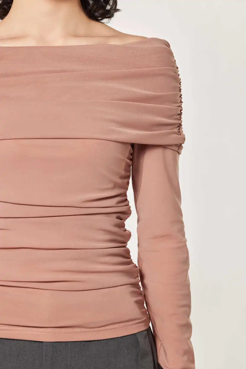 Лонгслив темно-бежевый для женщин 44258-78 59