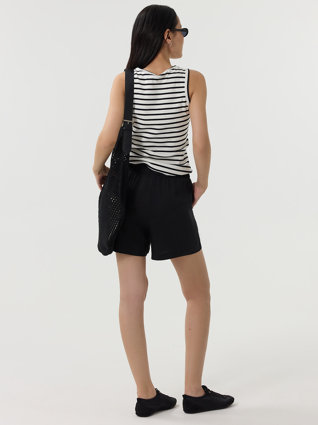 Топ бело-черная полоска для женщин 49178-46 46