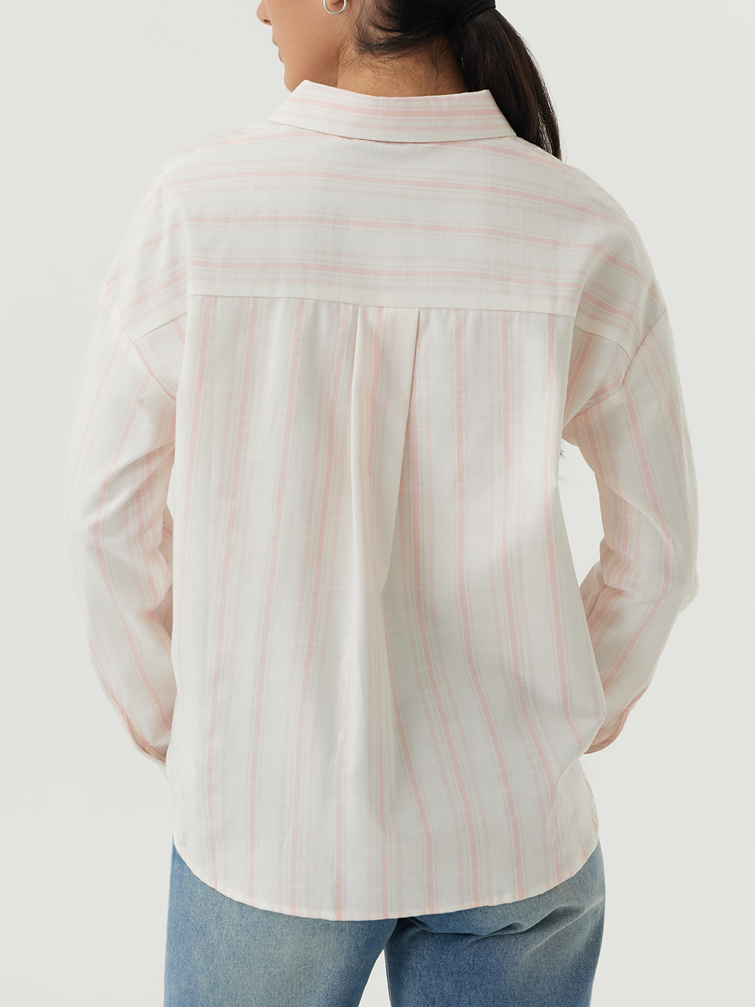 Рубашка бело-розовая полоска для женщин 48211-51 66
