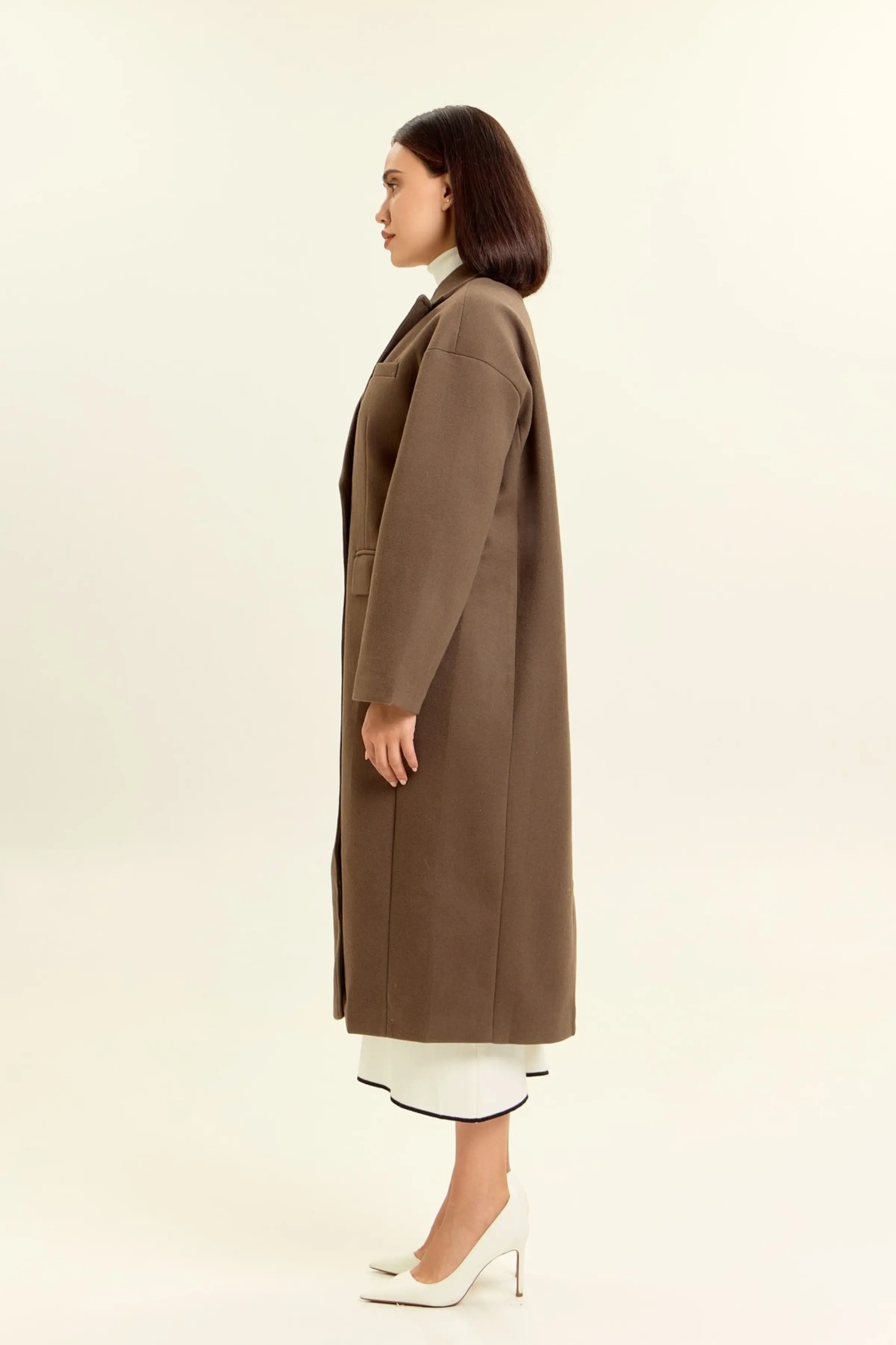 Пальто коричневый для женщин 47110-13 53