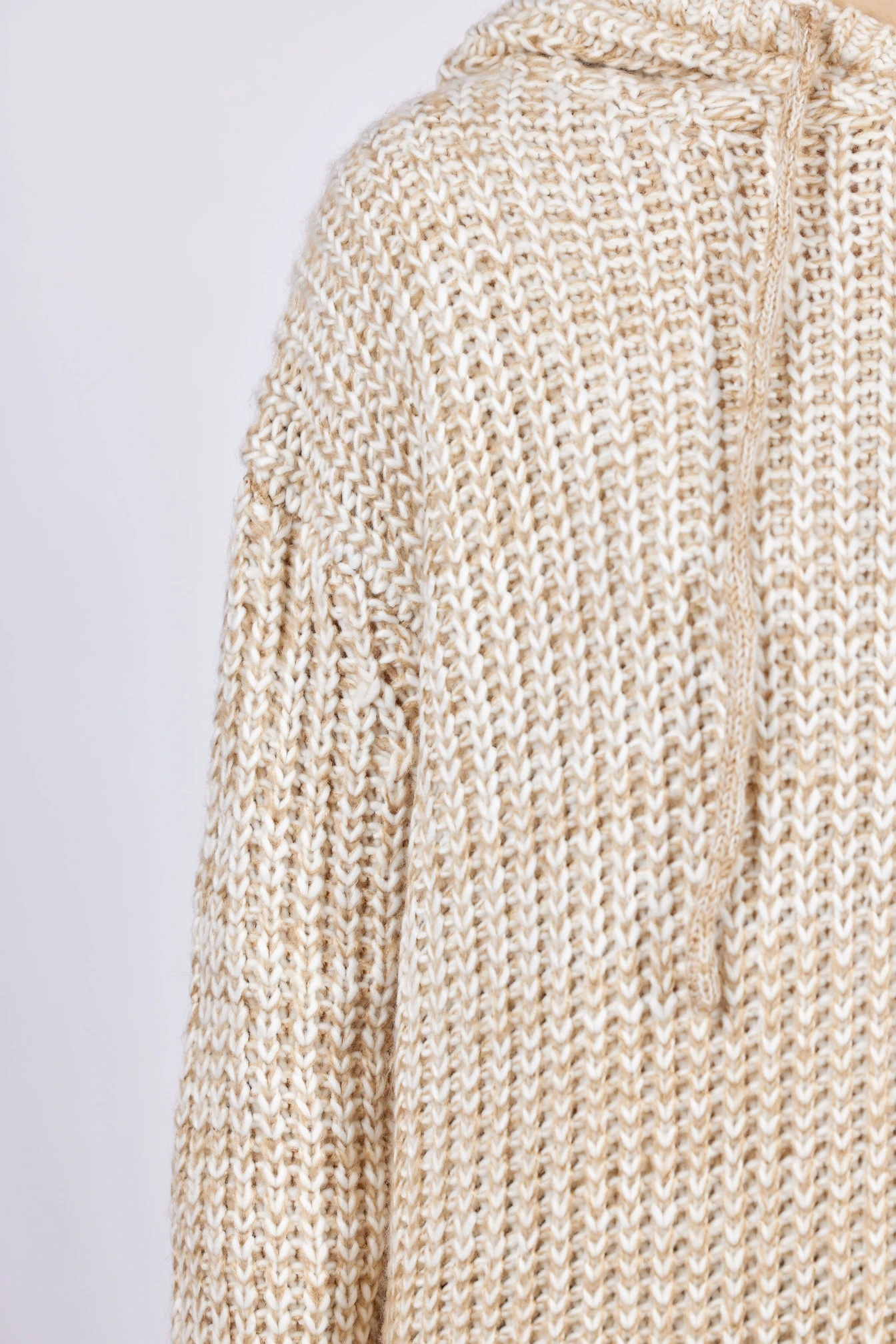 Свитер бежевый для женщин 43227-15 65