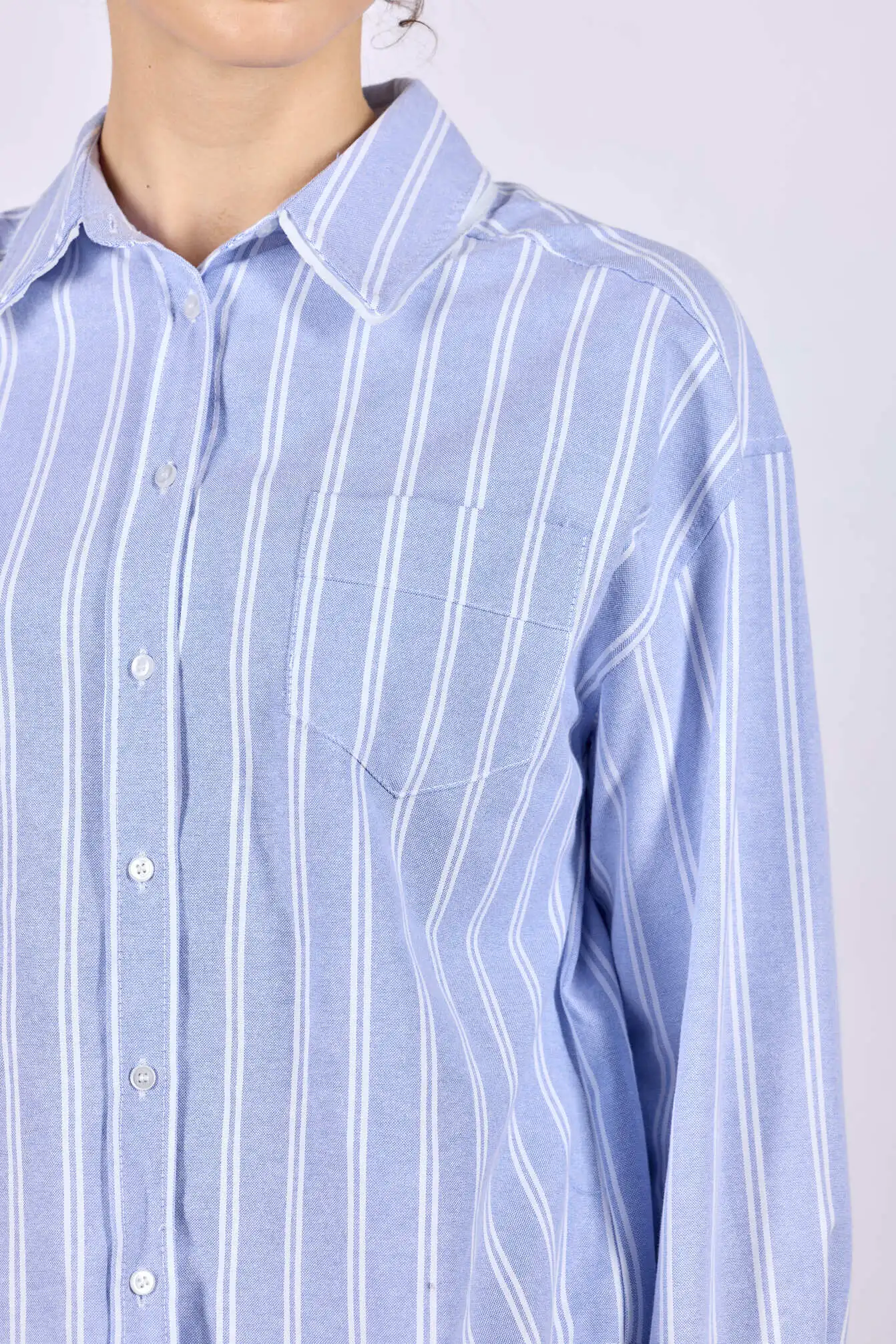 Рубашка бело-синяя полоска для женщин 44101-48 66