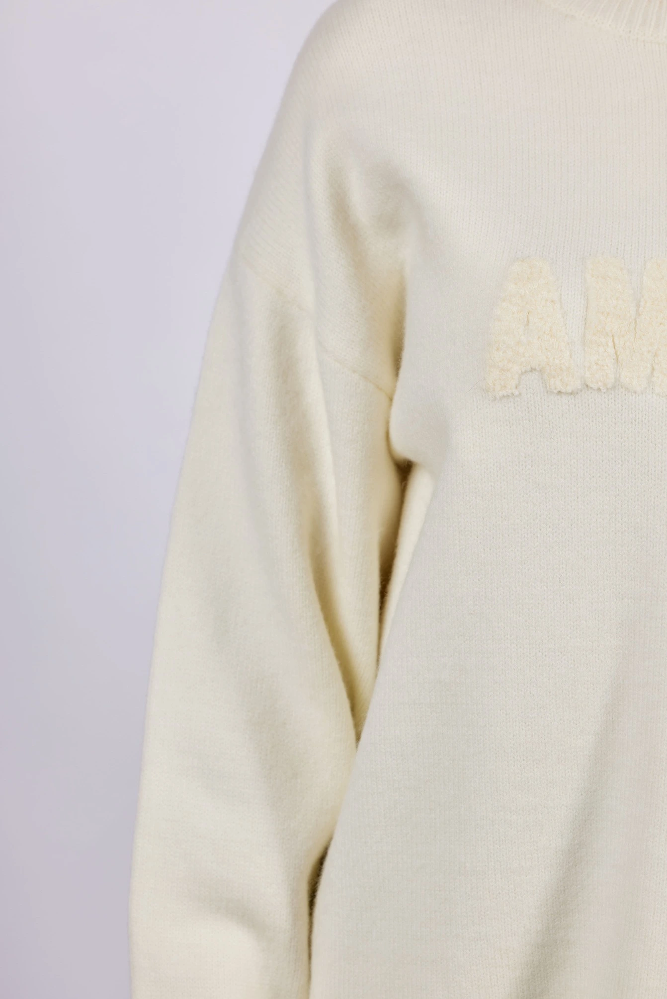 Свитер бежевый для женщин 43126-15 65