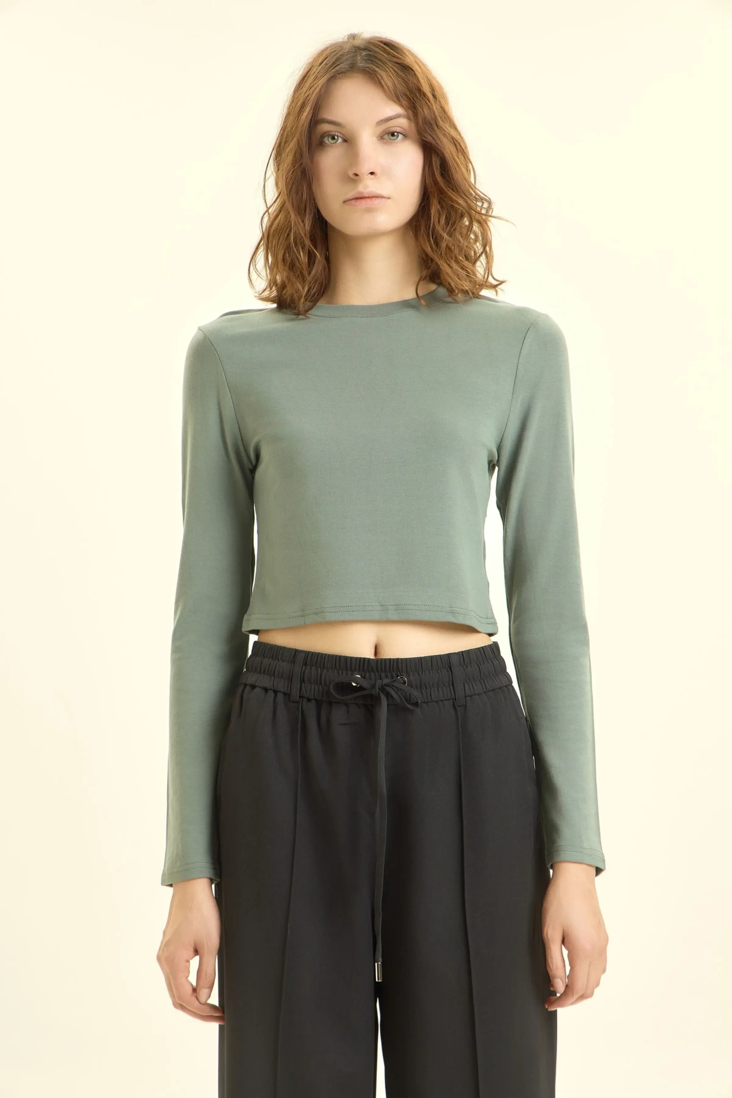 Лонгслив зеленый для женщин 46158-34 59