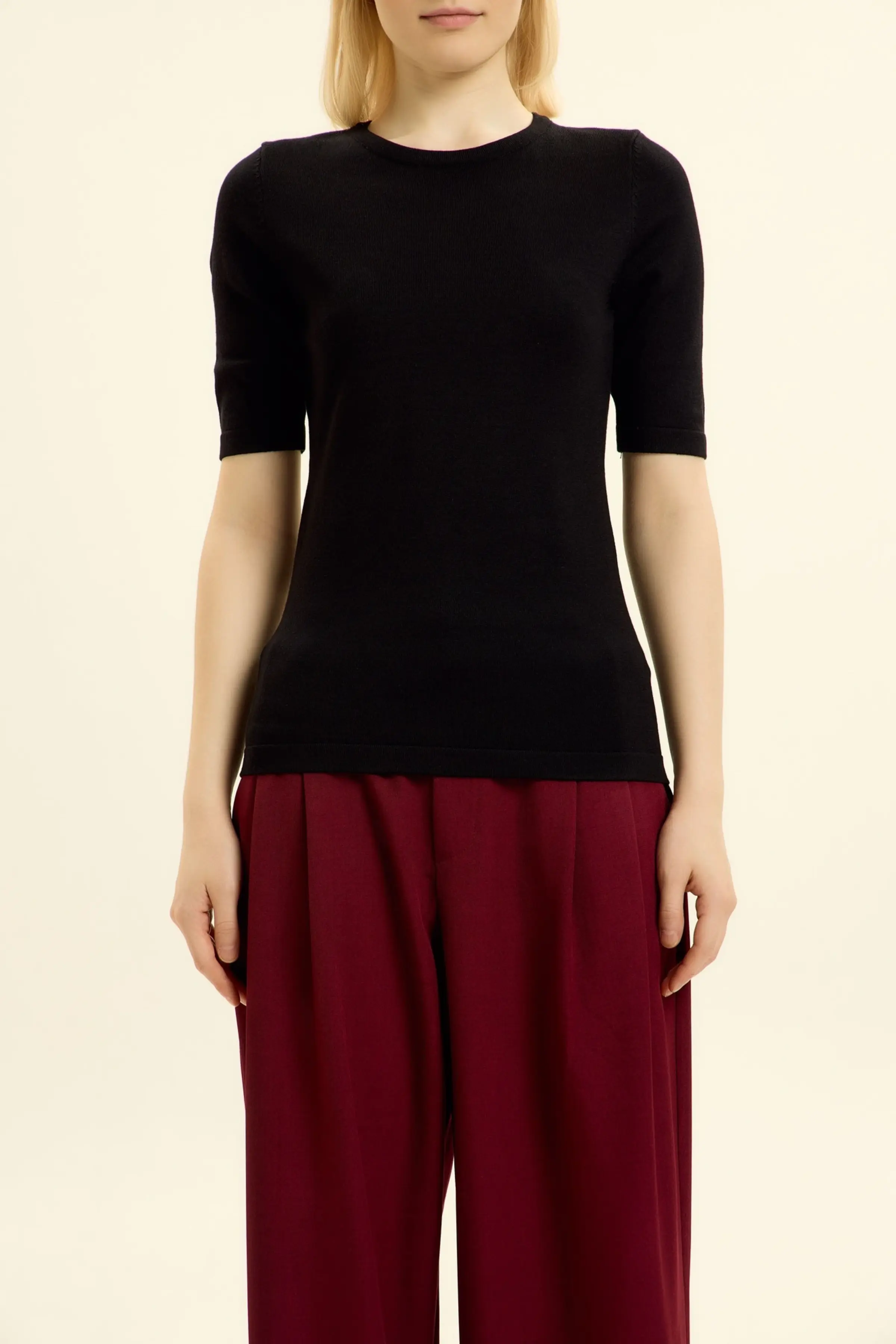 Джемпер черный для женщин 46109-1 60