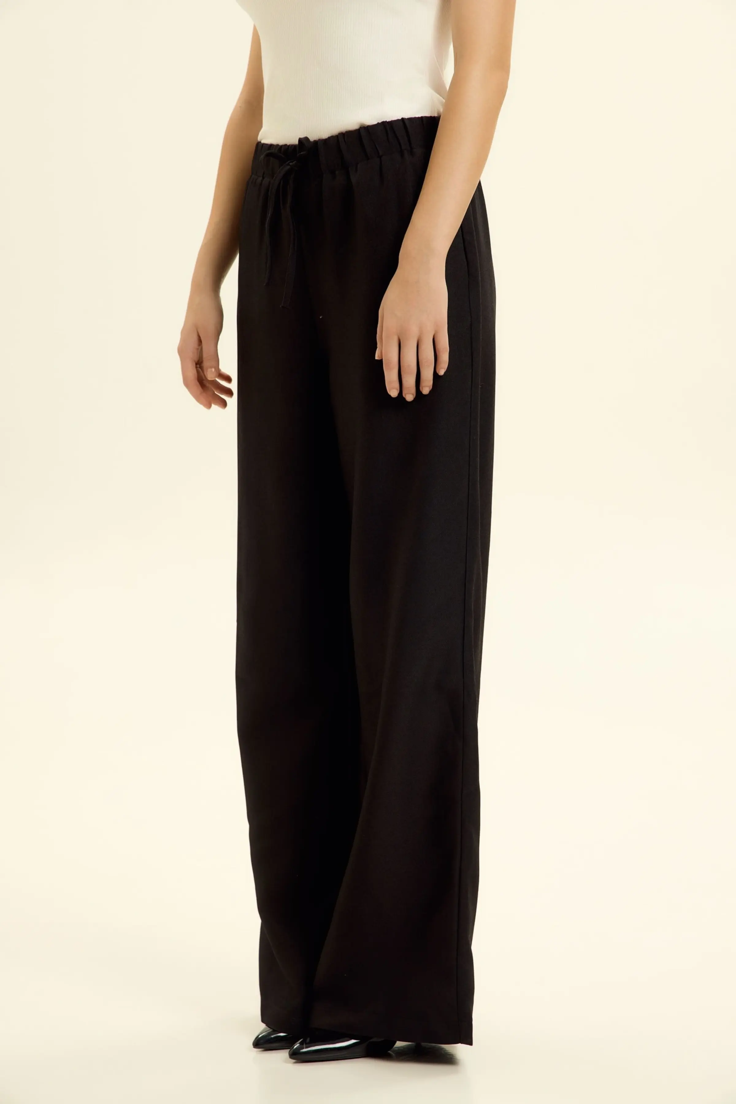 Брюки черный для женщин 46230-1 71