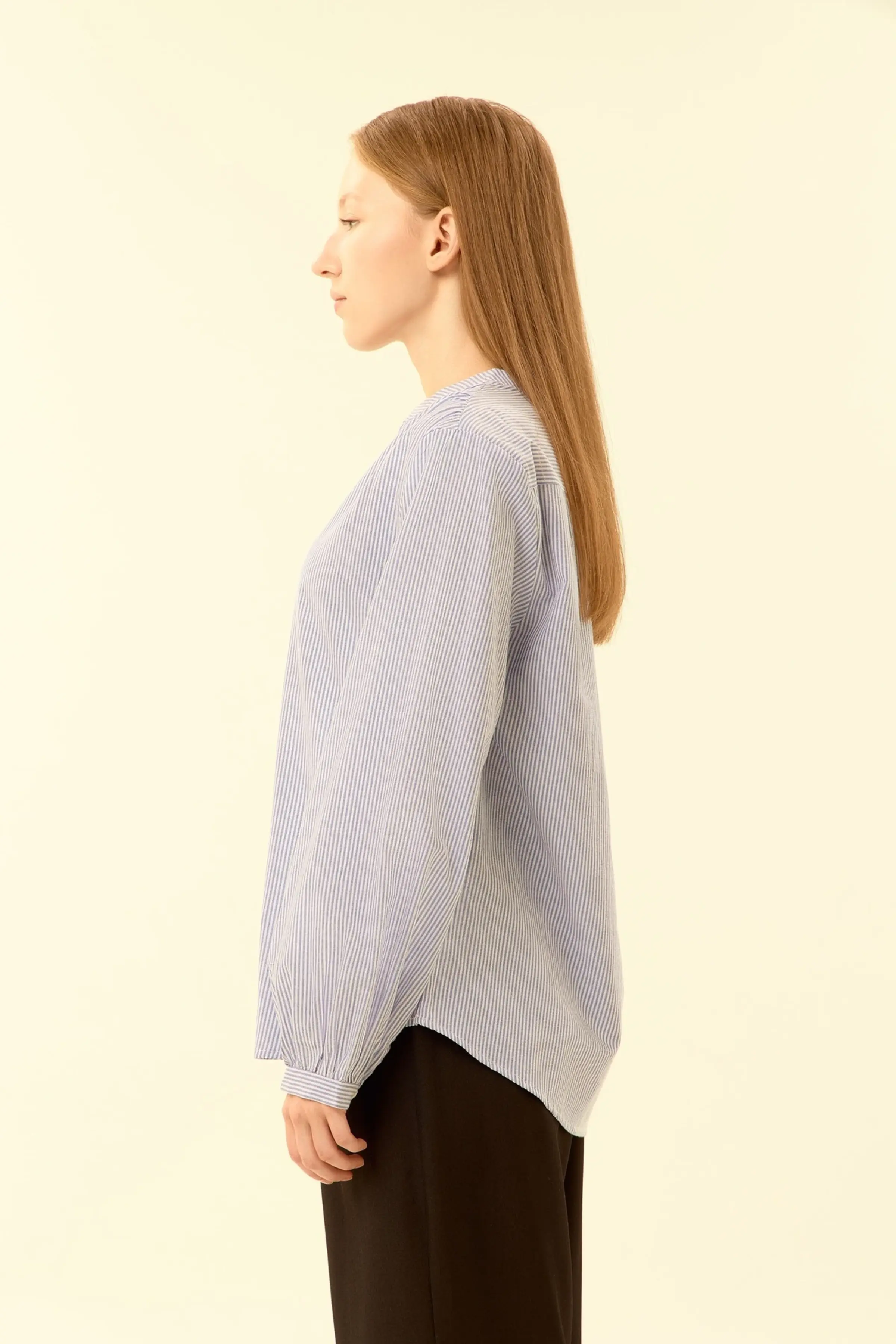 Блузка бело-синяя полоска для женщин 46251-48 28