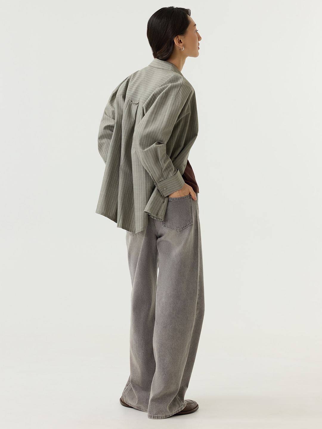 Рубашка бело-серая полоска для женщин 48344-49 66